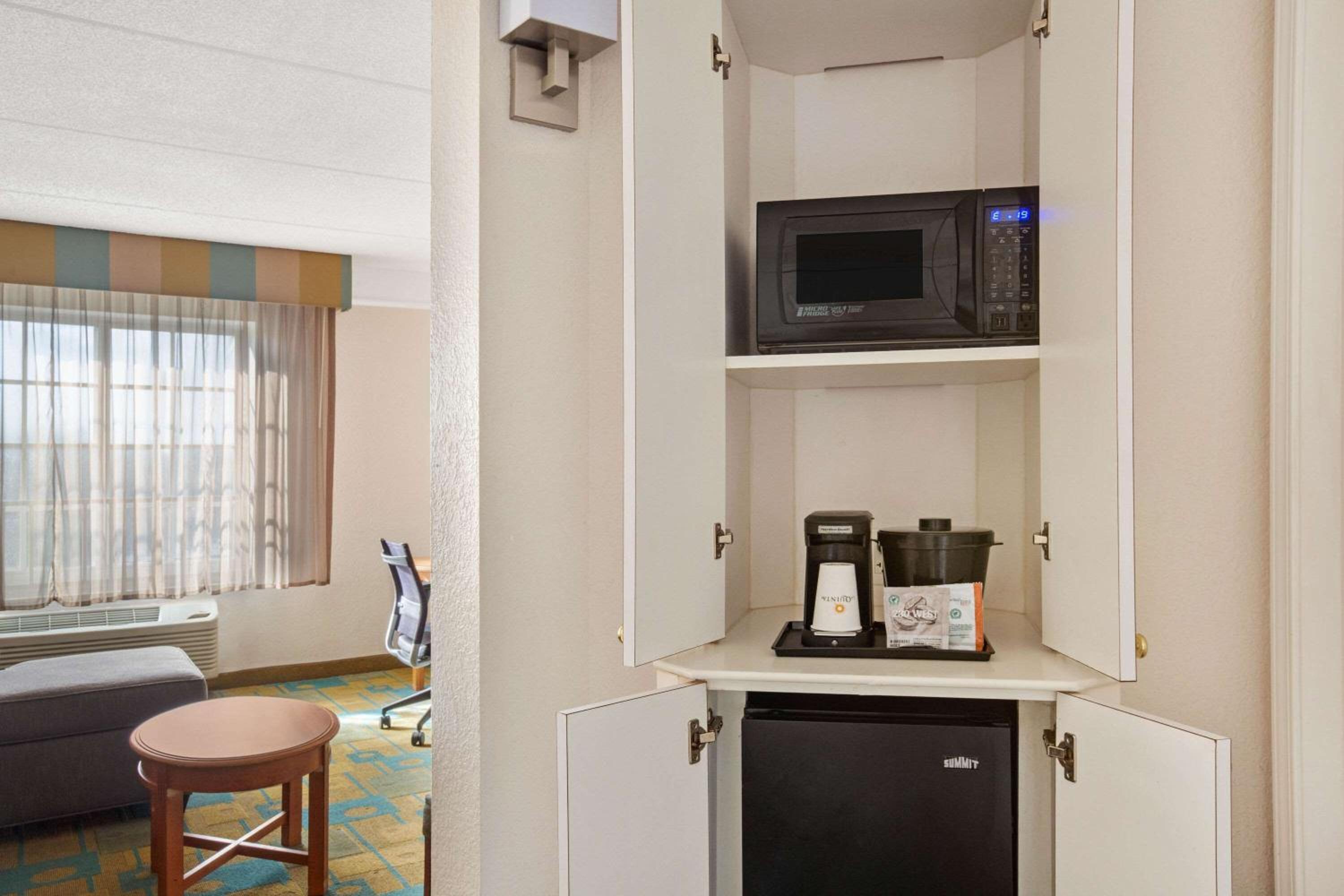 La Quinta by Wyndham Ft. Lauderdale Plantation - Property Image 12