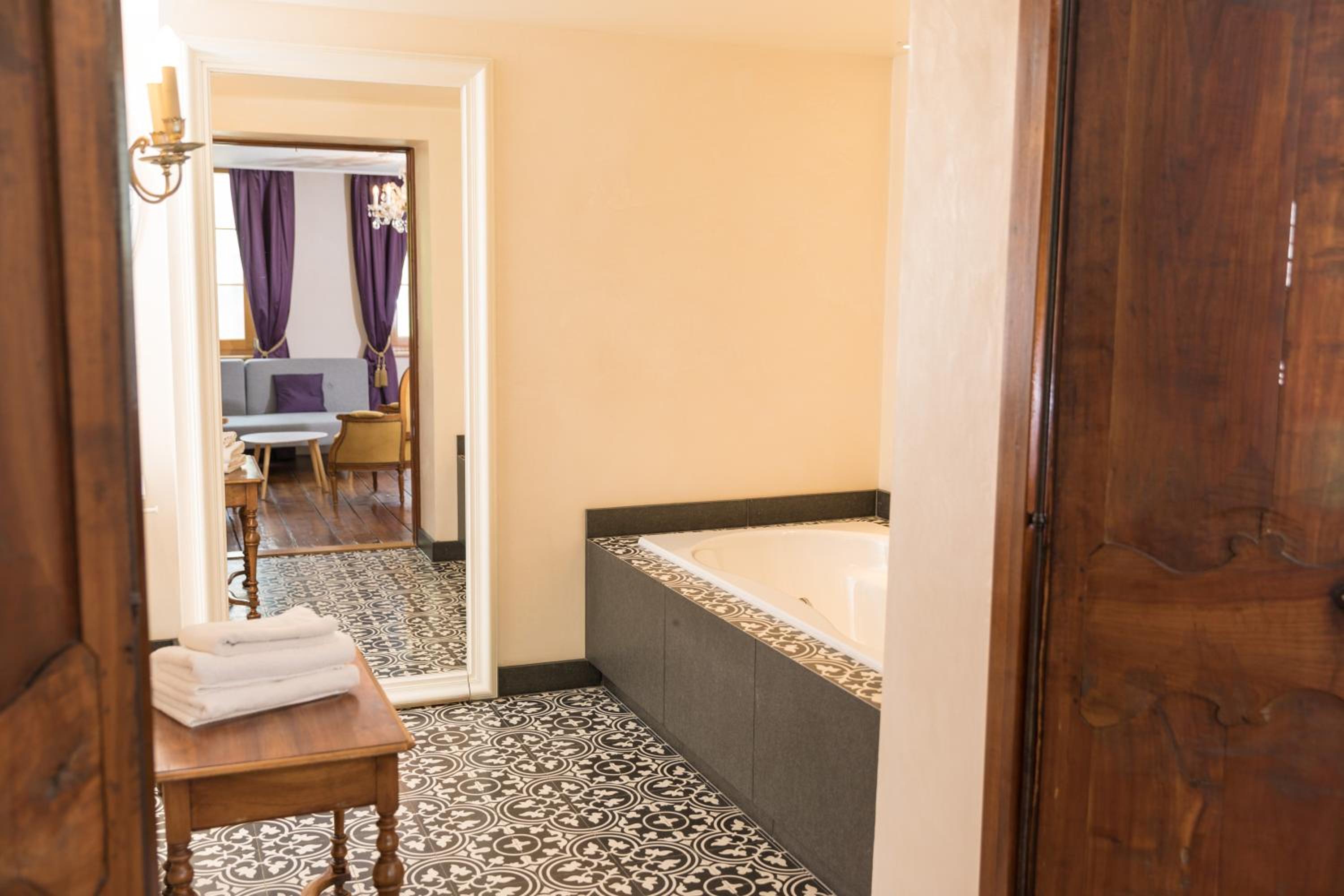 Wonderlandscape Guest House