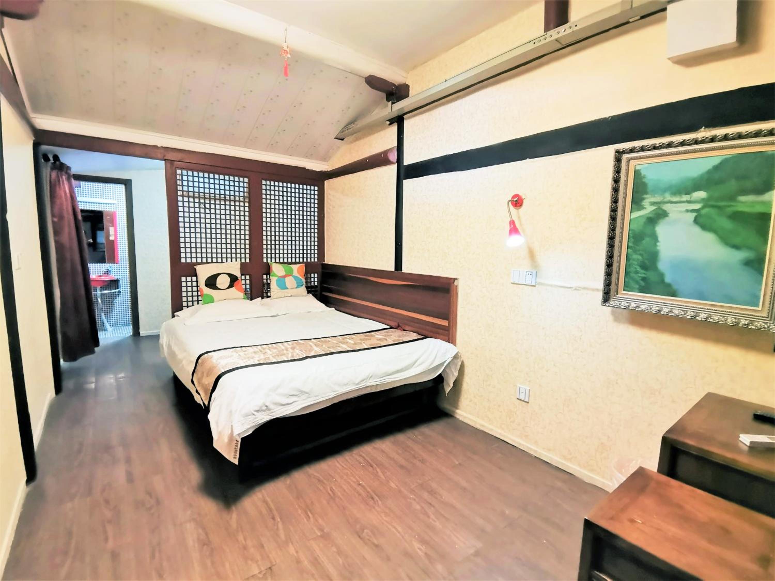 Shaoxing Vacations - Shaoxing Laotaimen Luxun Native Place Youth Hostel - Property Image 16