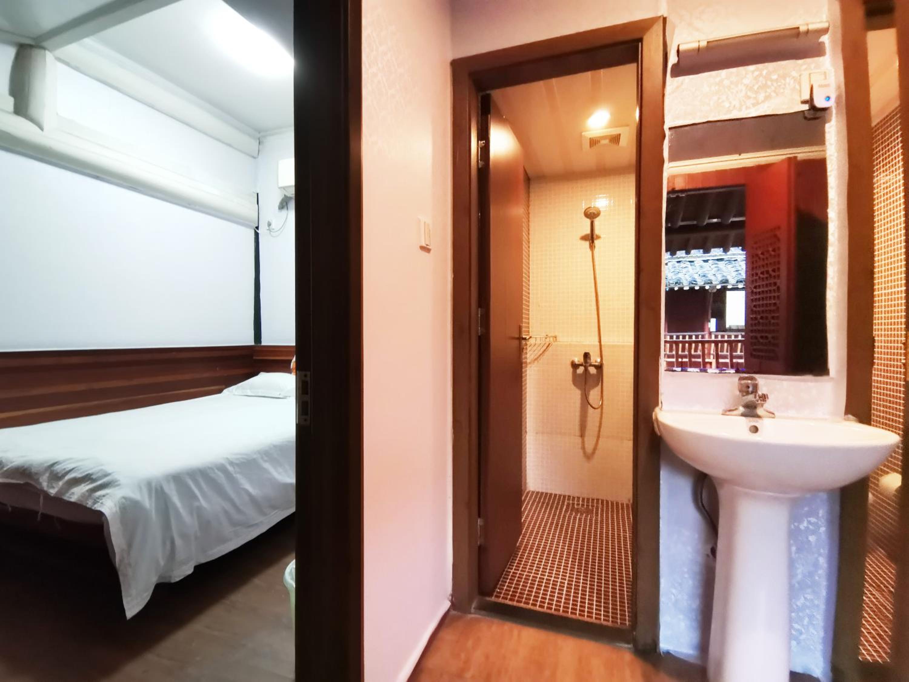 Shaoxing Vacations - Shaoxing Laotaimen Luxun Native Place Youth Hostel - Property Image 53