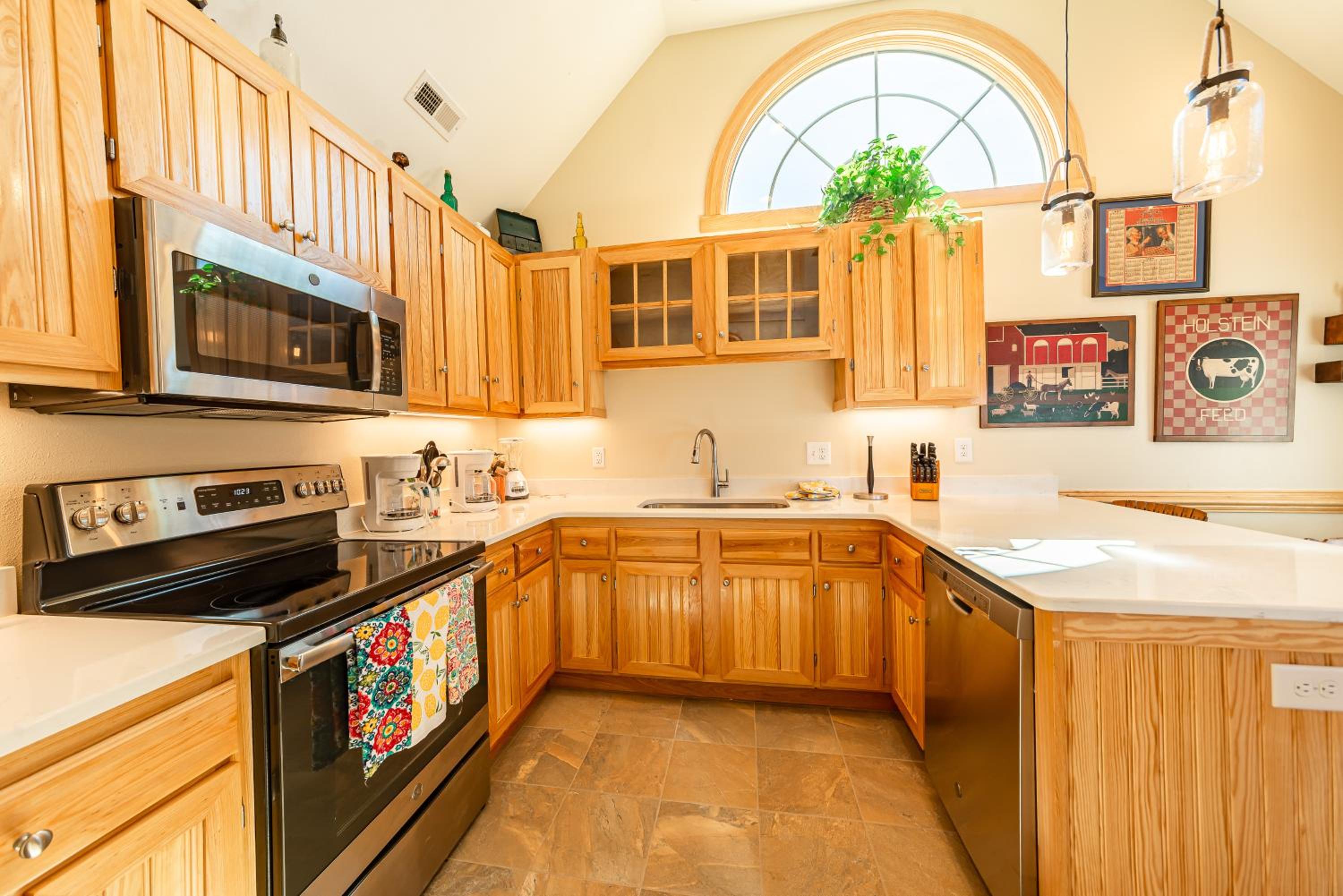 Doggone Perfect - Village at Nags Head, Soundfront, Golf Course View, Pool, Hot Tub, Pets OK, Flex Stays