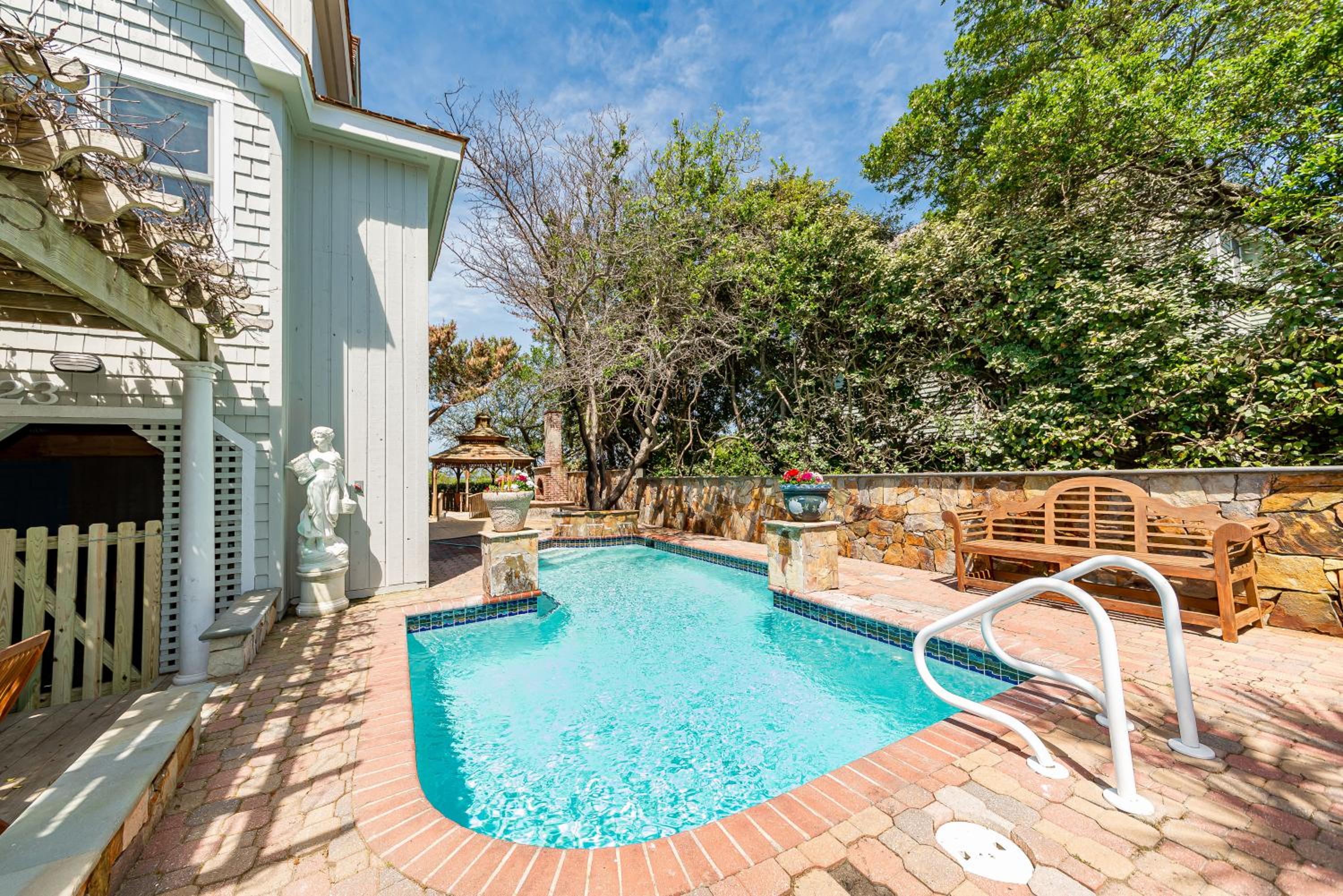 Doggone Perfect - Village at Nags Head, Soundfront, Golf Course View, Pool, Hot Tub, Pets OK, Flex Stays