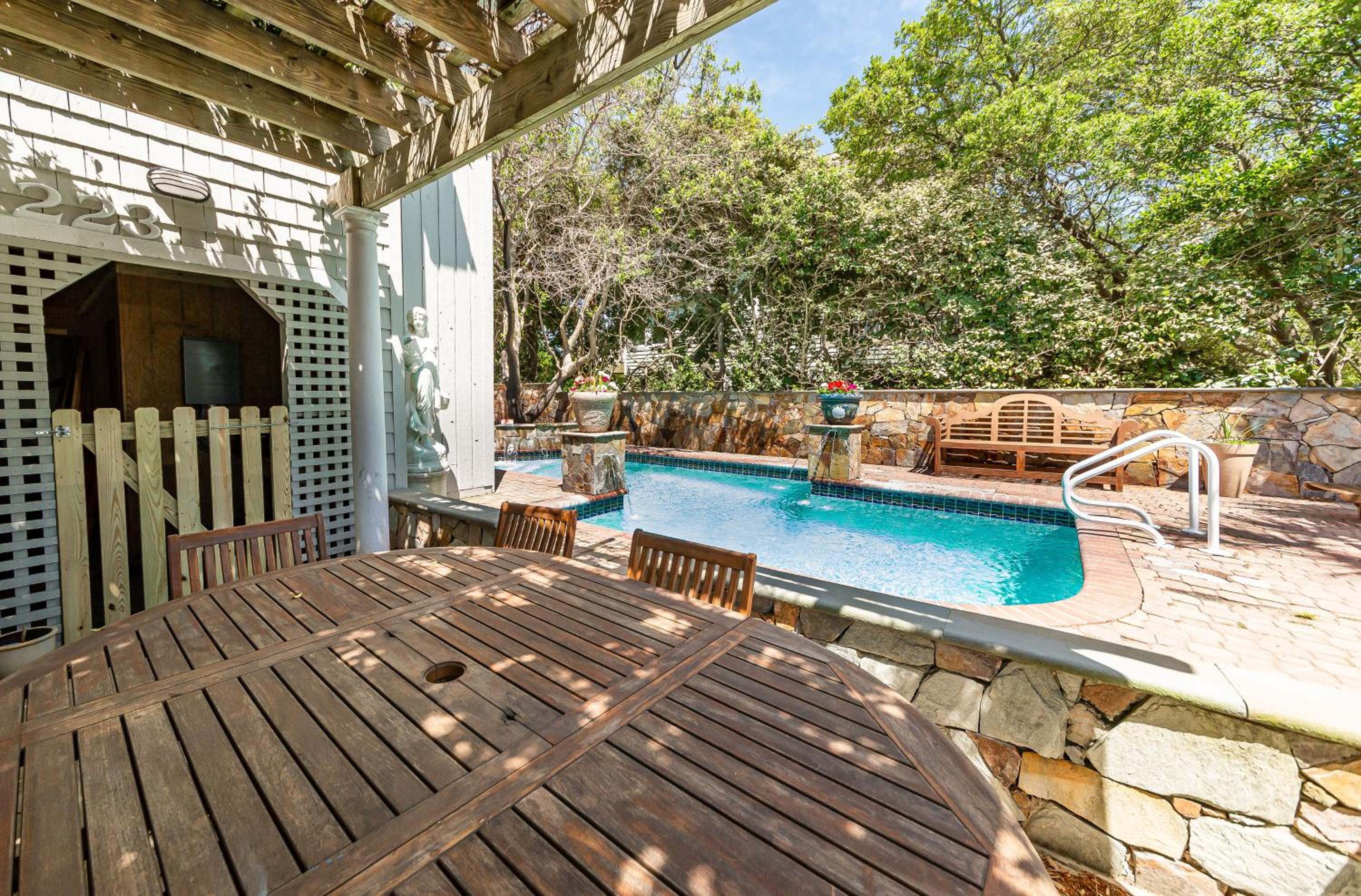Doggone Perfect - Village at Nags Head, Soundfront, Golf Course View, Pool, Hot Tub, Pets OK, Flex Stays
