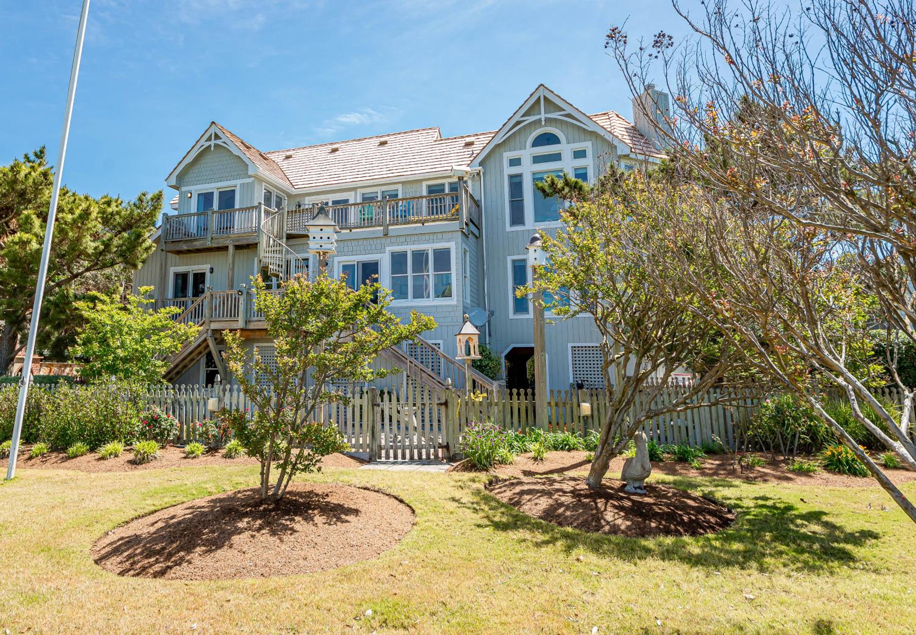 Doggone Perfect - Village at Nags Head, Soundfront, Golf Course View, Pool, Hot Tub, Pets OK, Flex Stays