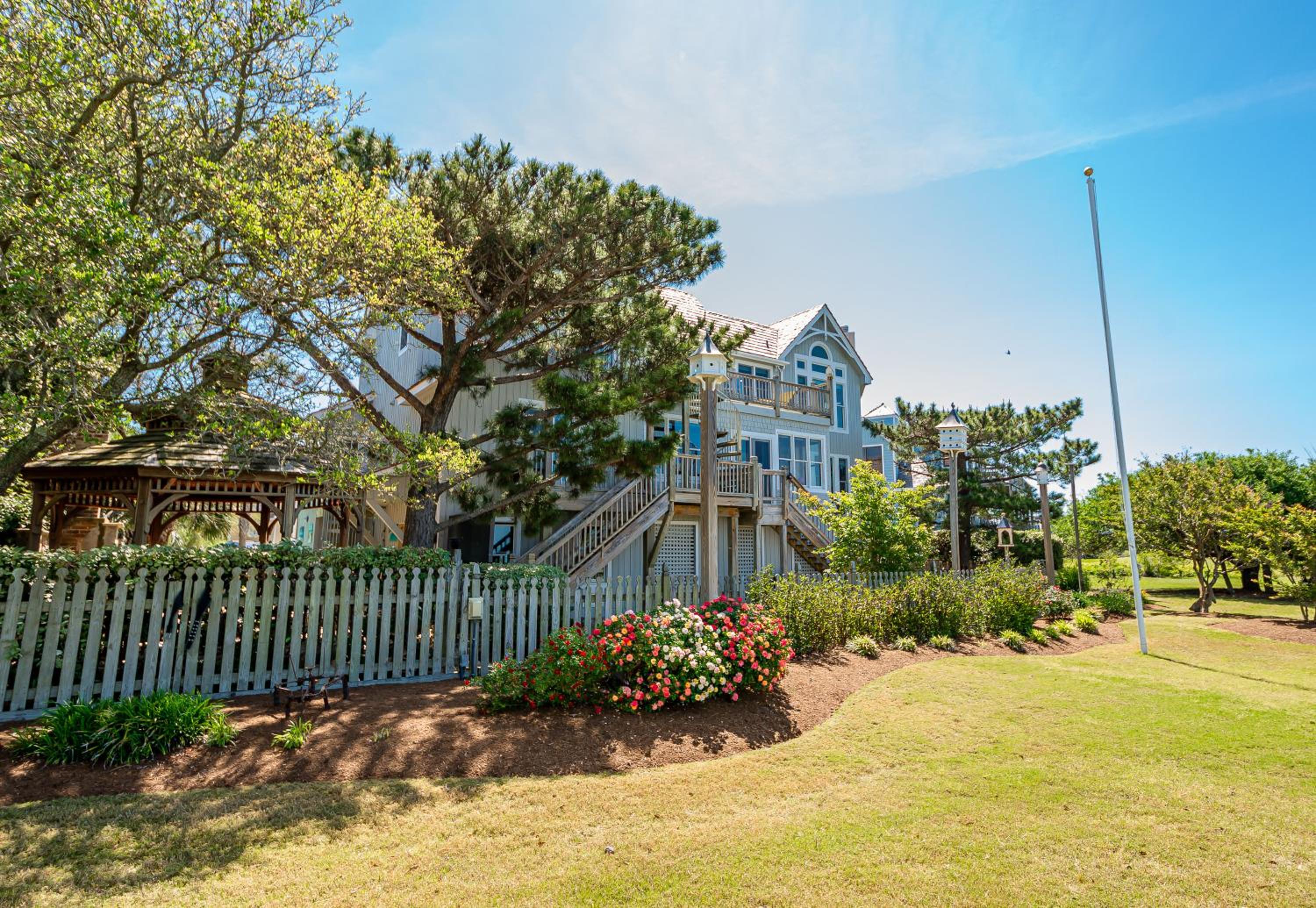 Doggone Perfect - Village at Nags Head, Soundfront, Golf Course View, Pool, Hot Tub, Pets OK, Flex Stays
