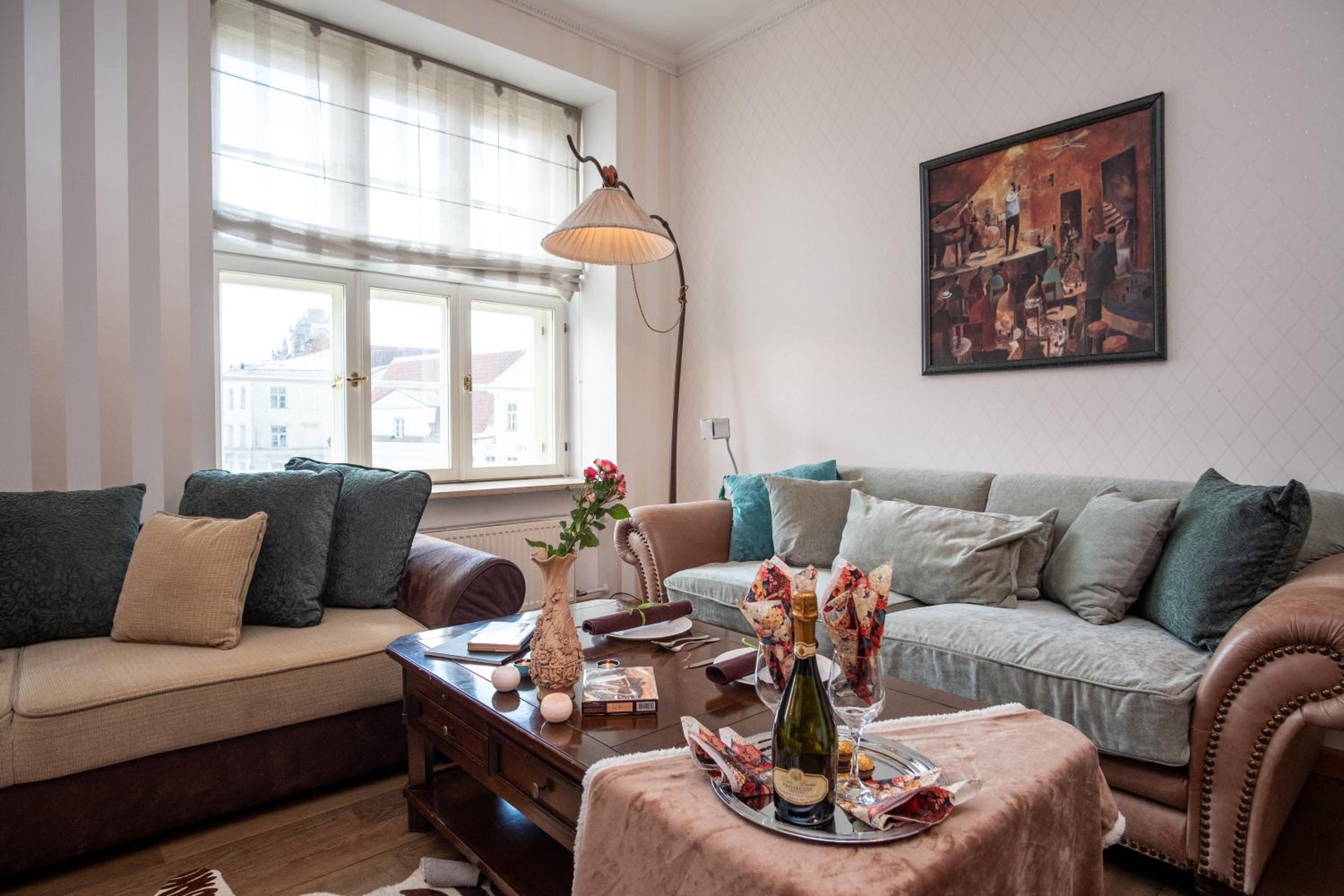 Dream Stay - Main Square Apartment with Picturesque View