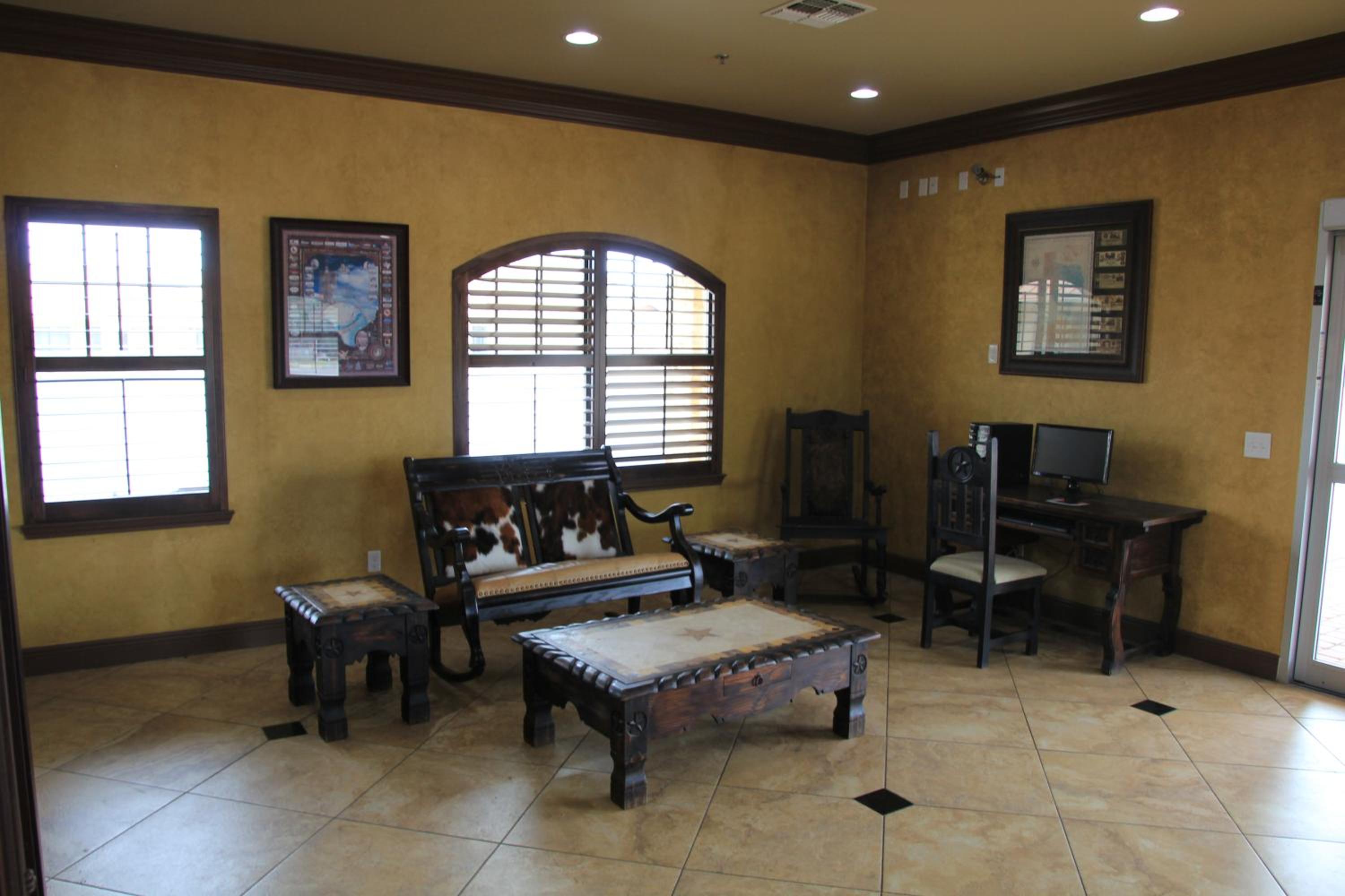 Eagle Ford Inn