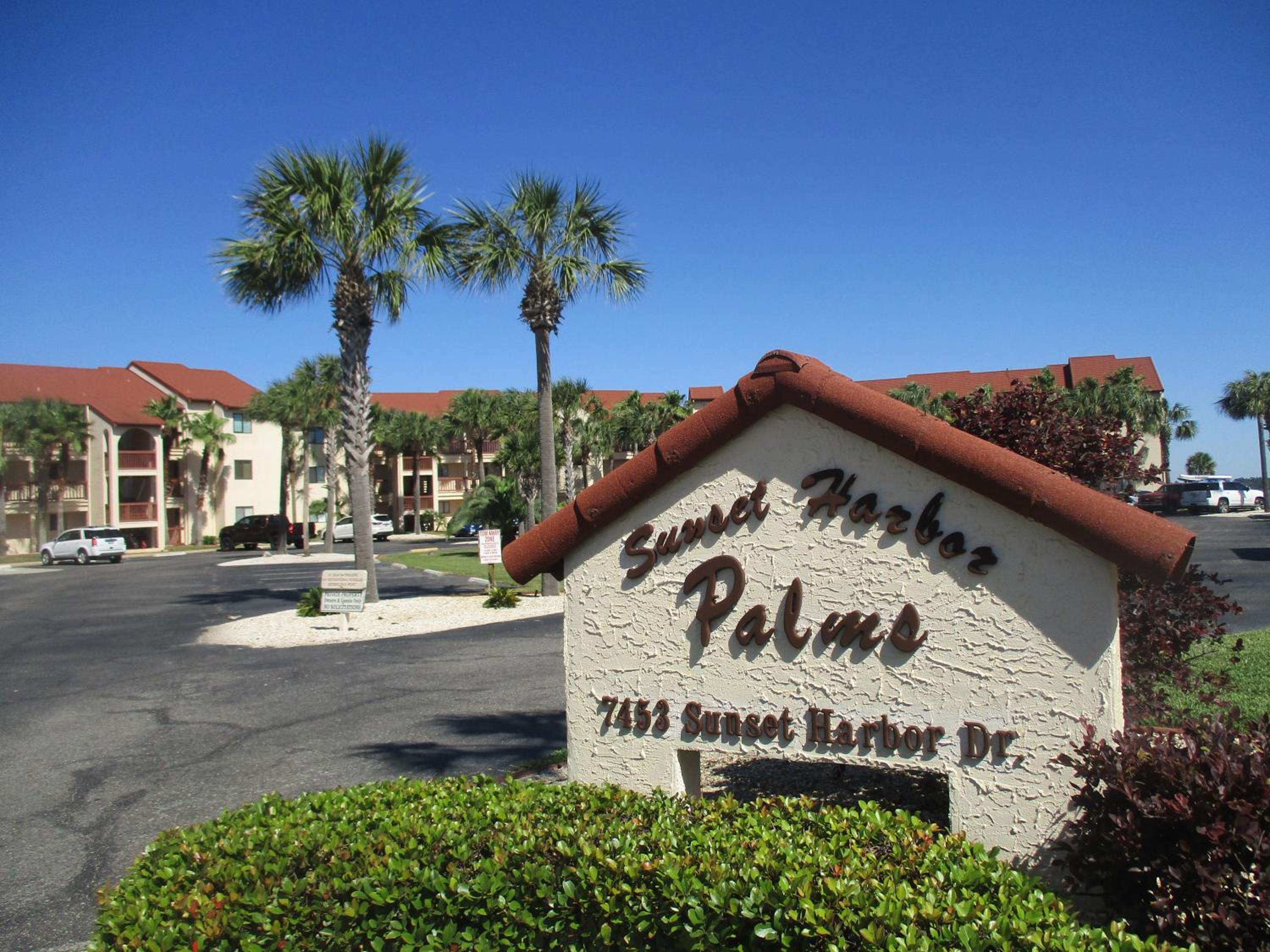 Sunset Harbor Palms 1-309 view 3