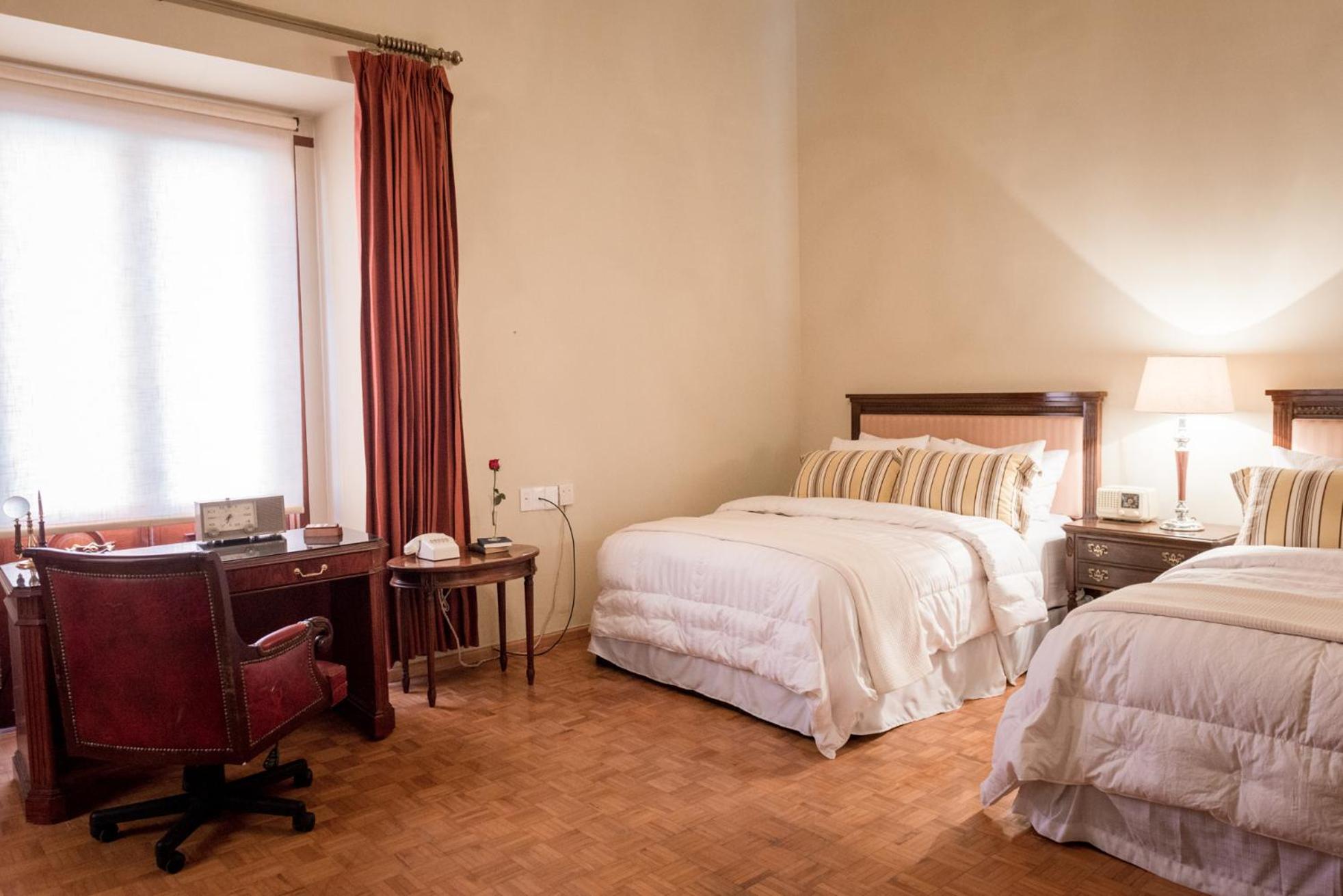 hotel room