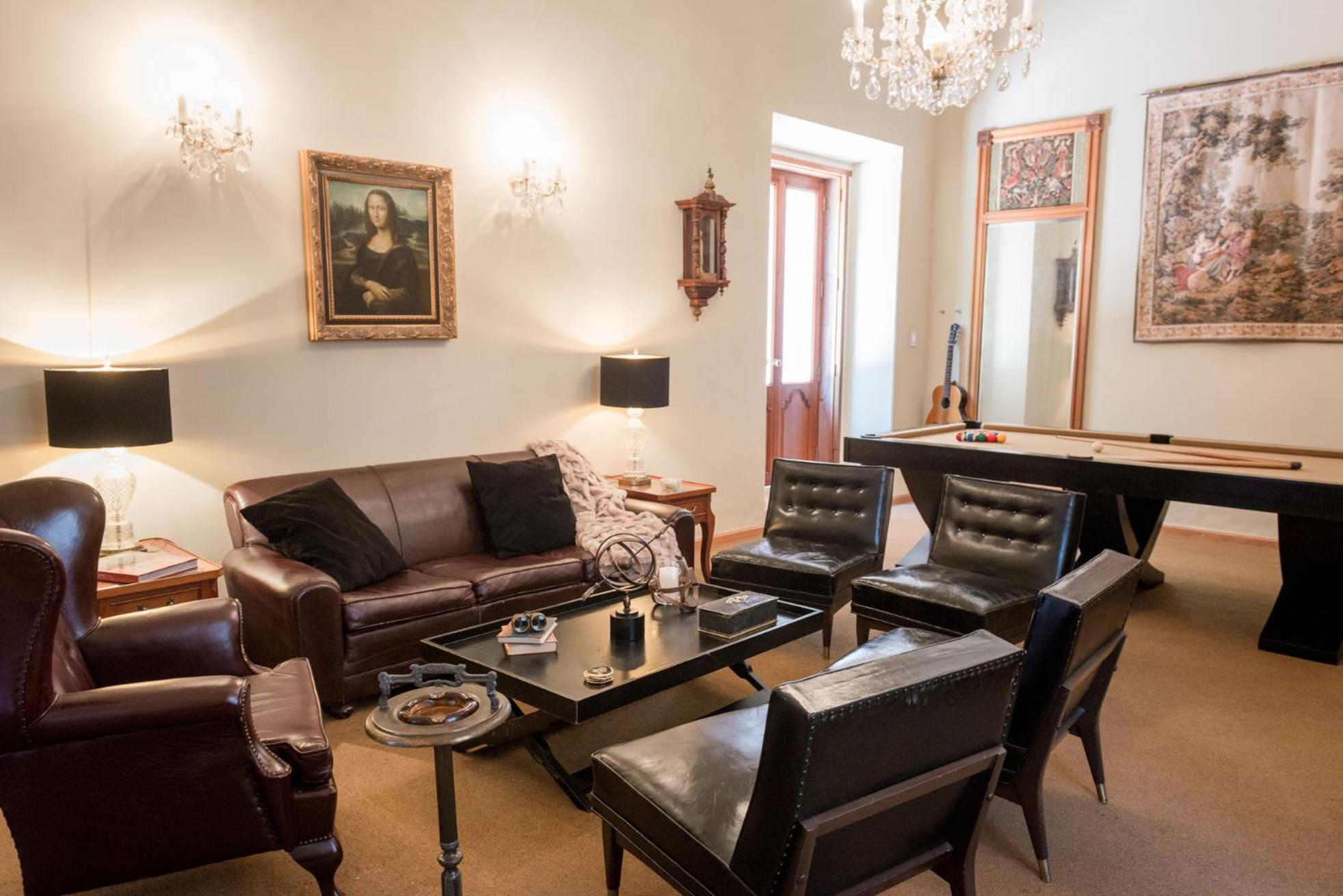 lounge