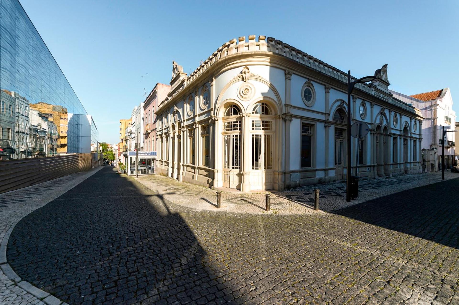 Hotel Flat Casino Beach Figueira da Foz - Moderno & Ótima Localização! - Image 1