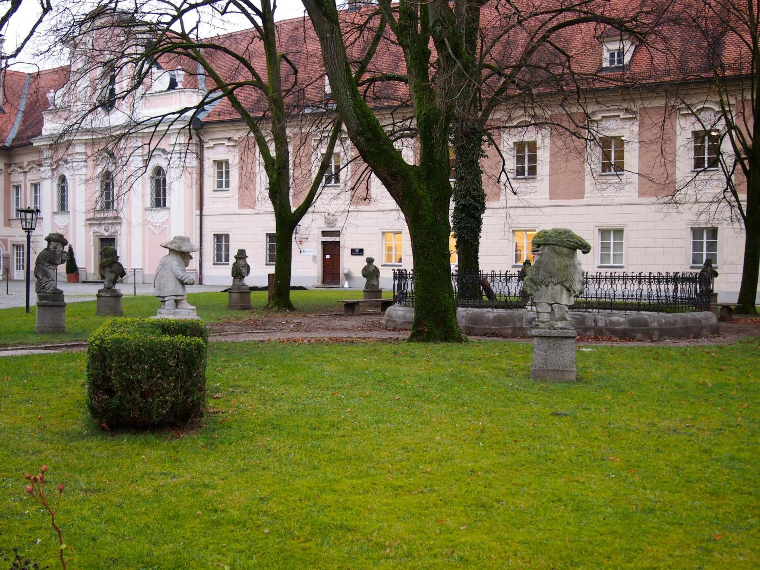 Photo 6