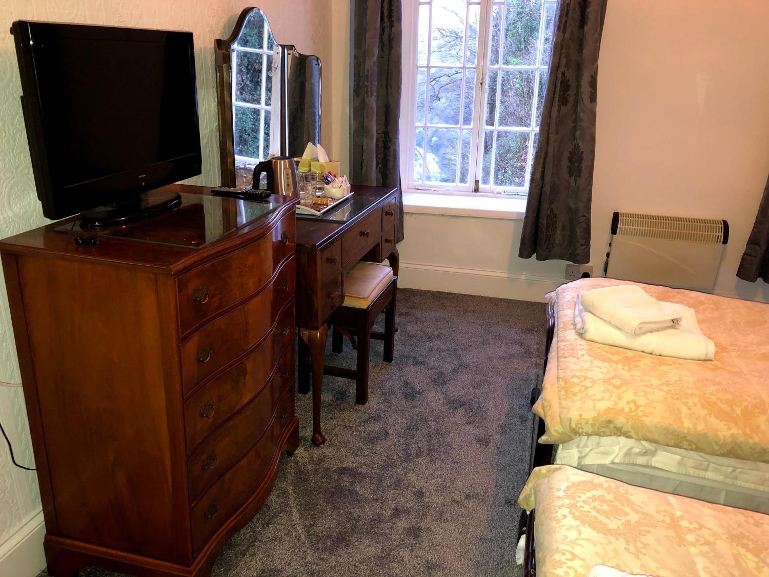 Lynton Vacations - The North Cliff Hotel - Property Image 48