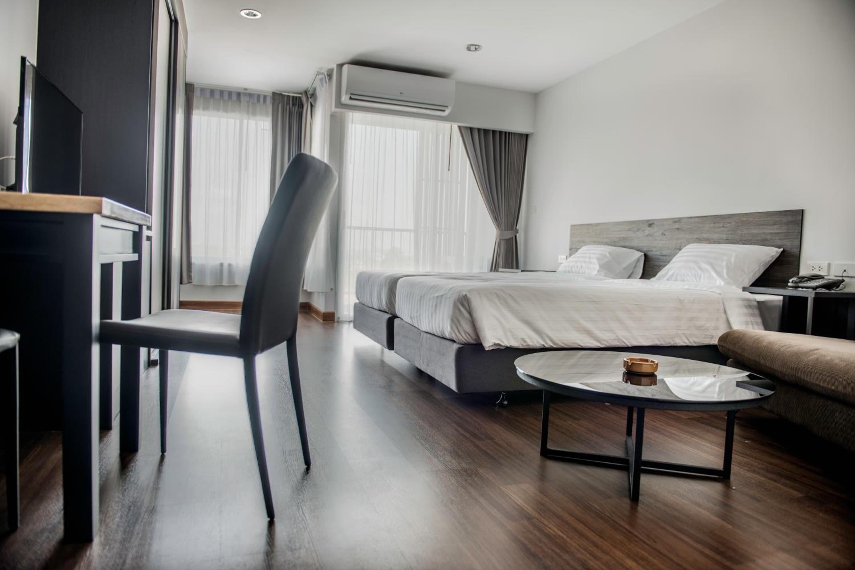 Winner Sriracha Serviced Apartment
