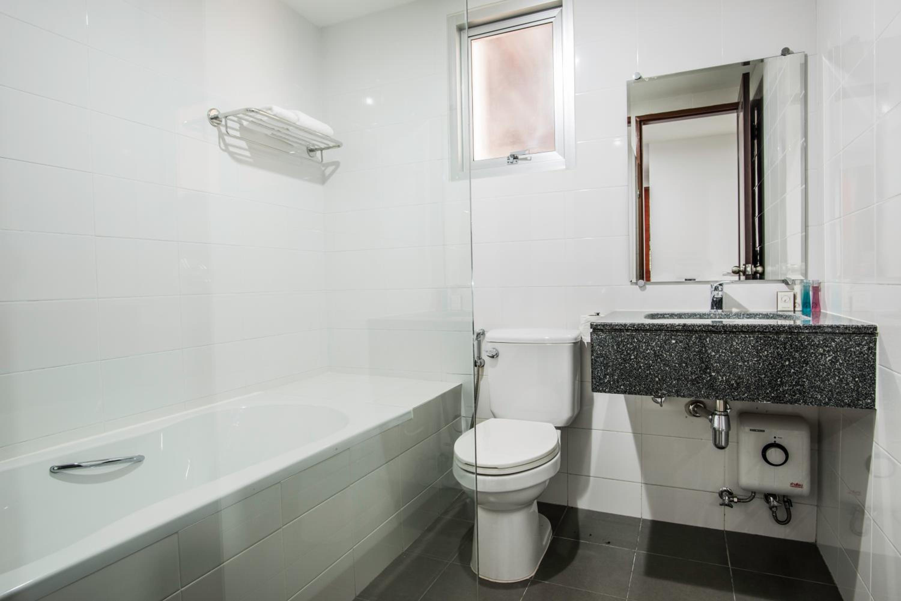 Winner Sriracha Serviced Apartment