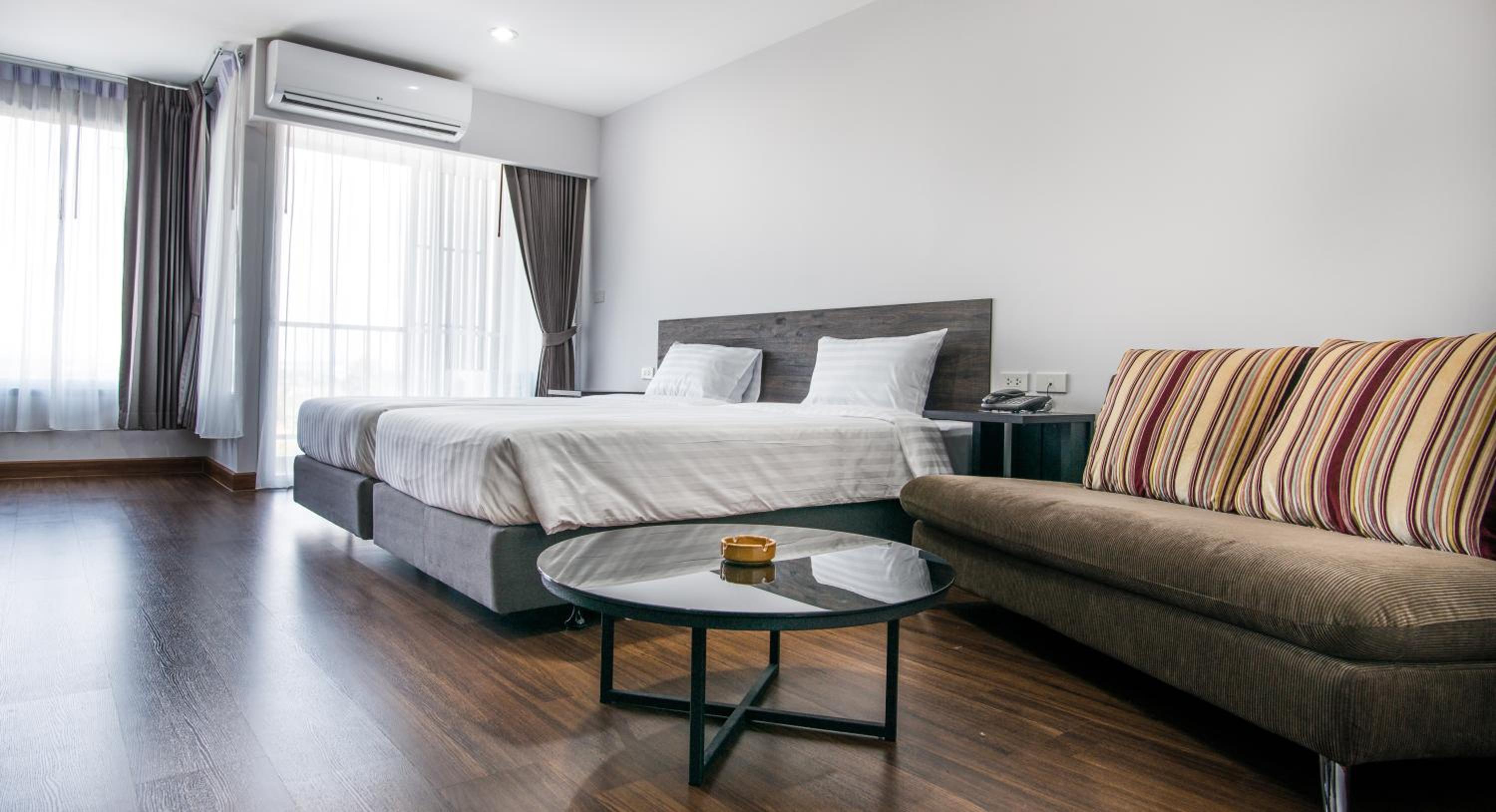 Winner Sriracha Serviced Apartment