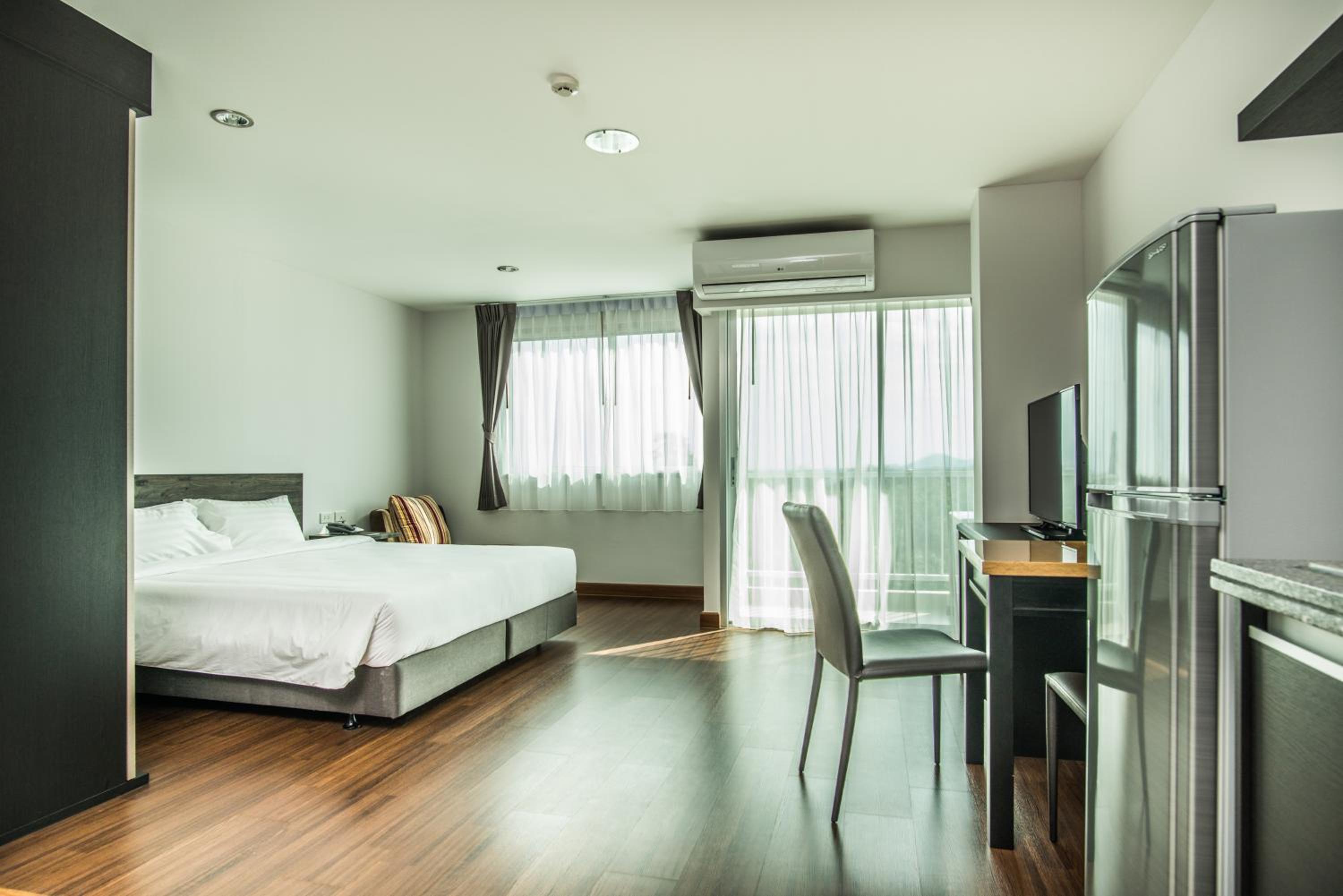 Winner Sriracha Serviced Apartment