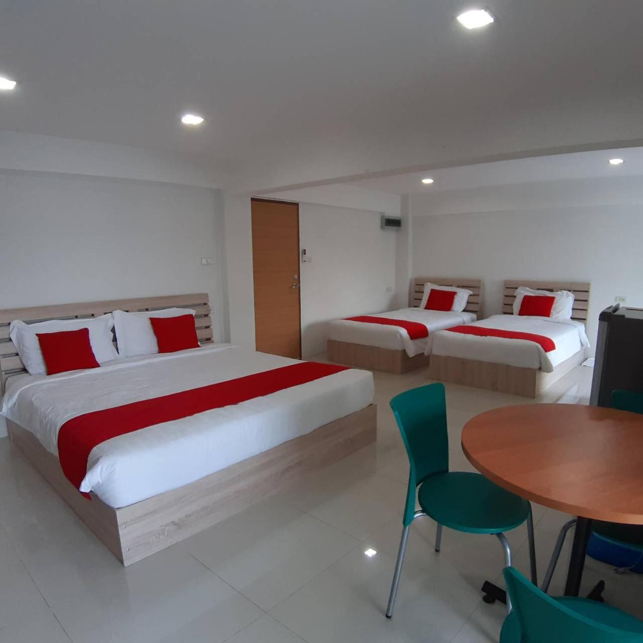 SLT Apartment Bangkok
