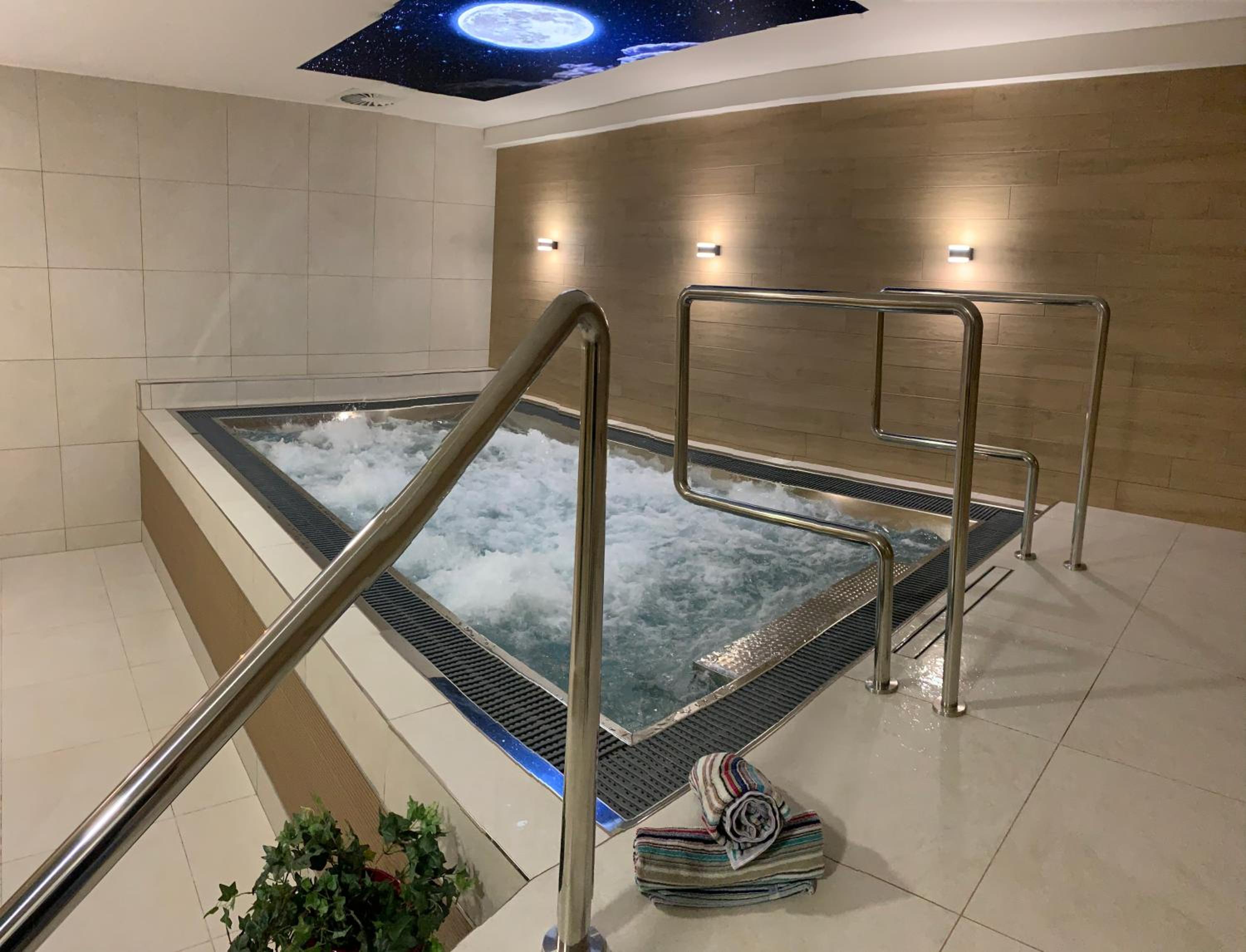 Jacuzzi