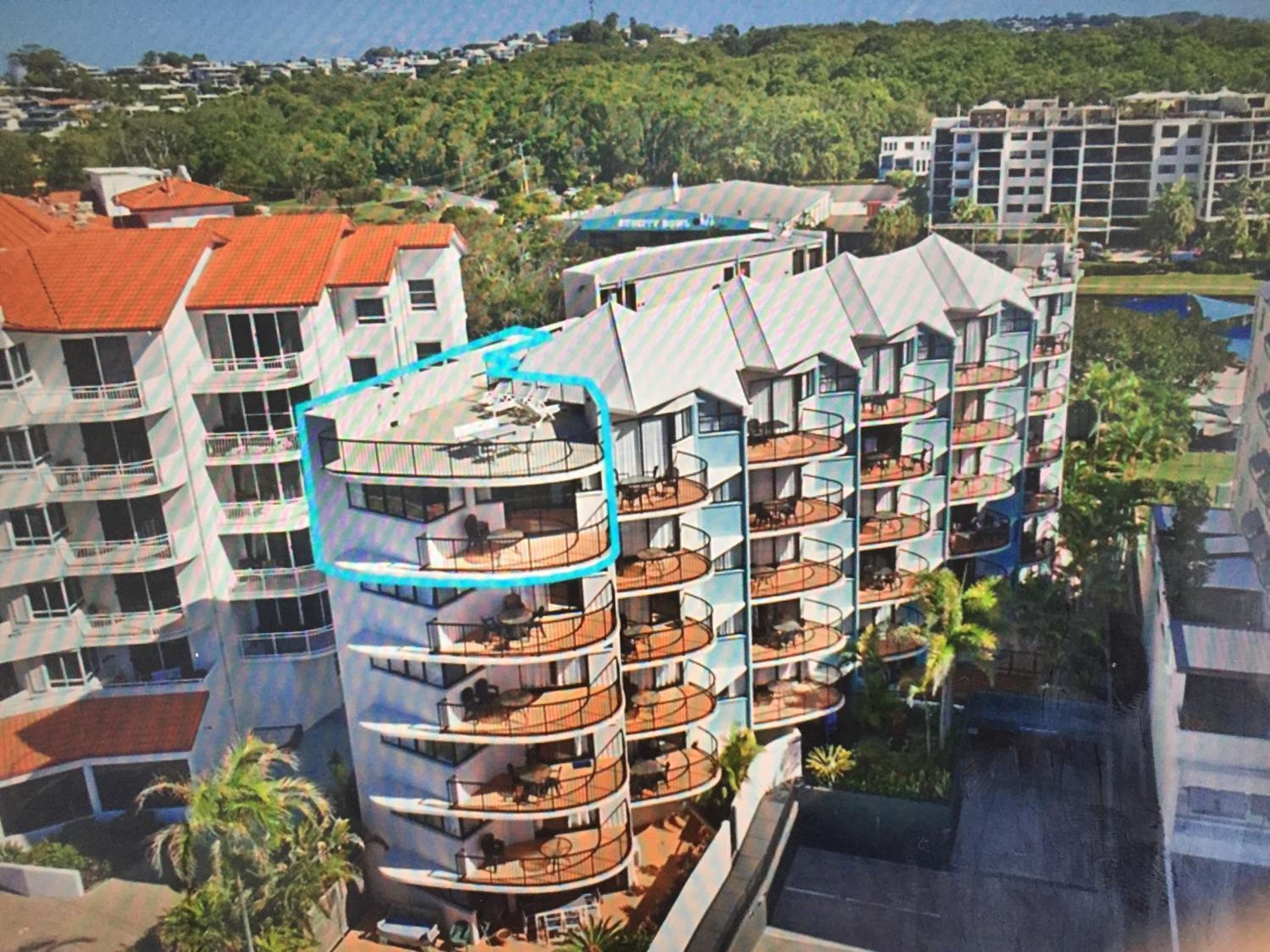 Absolute Beachfront Penthouse with Exclusive Rooftop