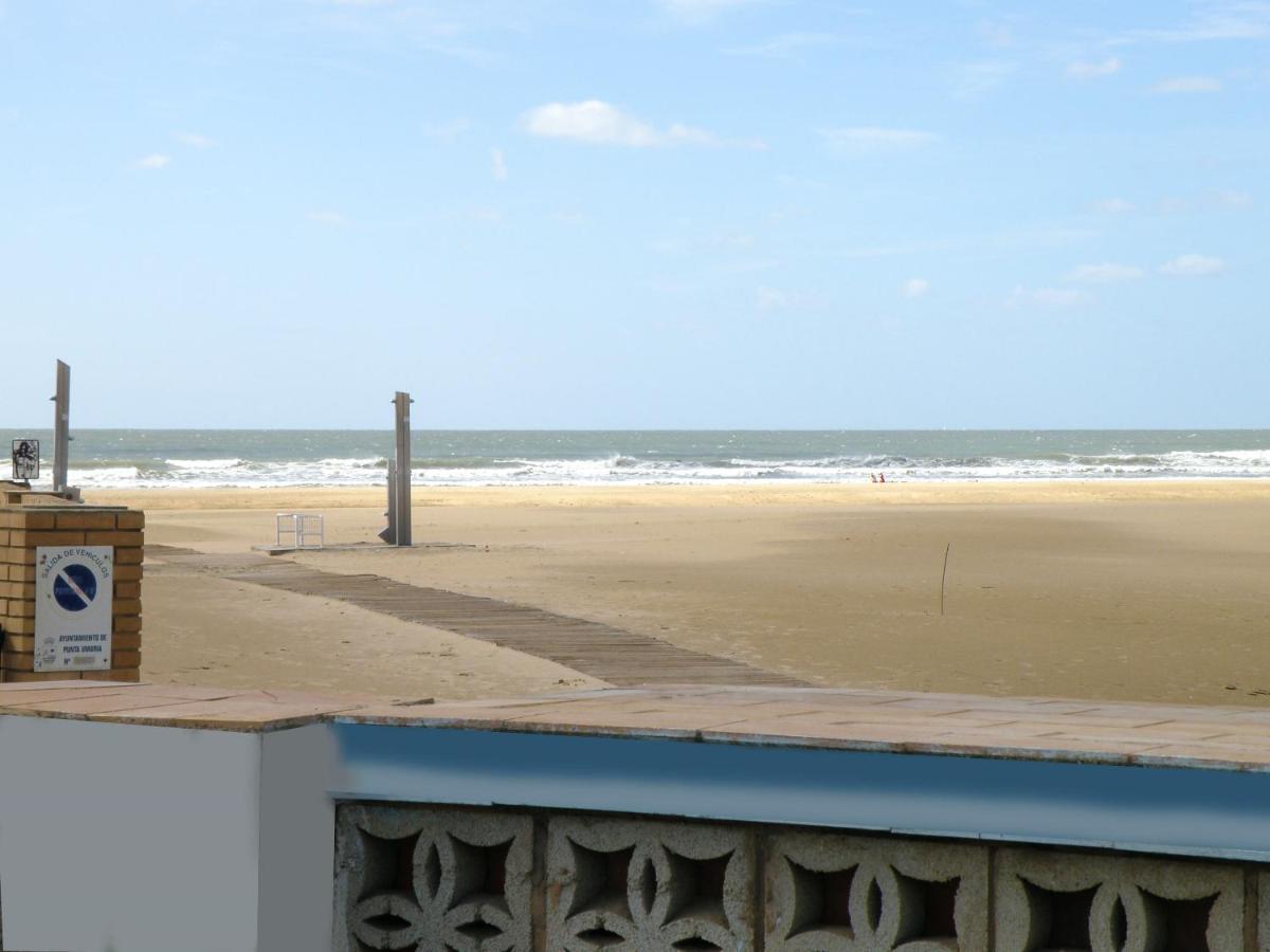 5 bedrooms house at Punta Umbria 4 m away from the beach with terrace and wifi view 4