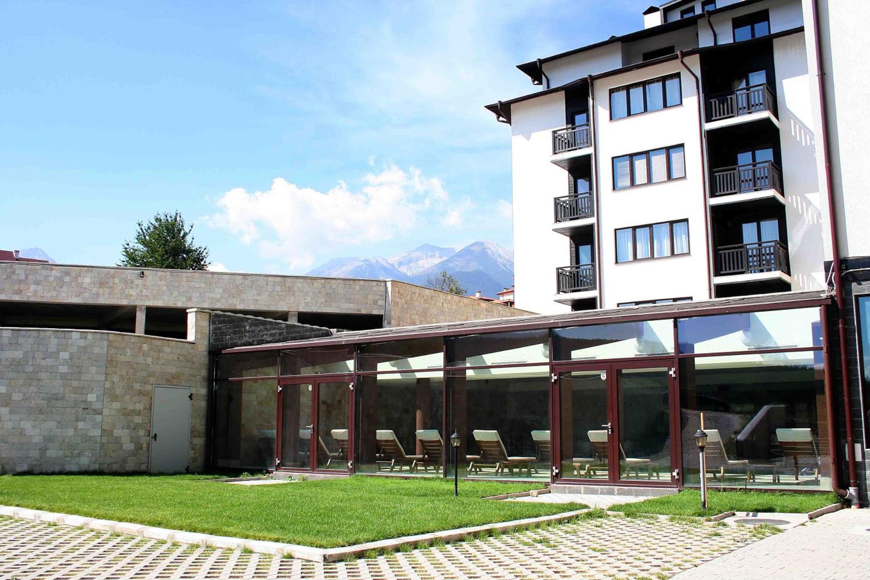 Bansko Vacations - Royal Bansko - Half Board Plus All Inclusive Light - Hot Pool Jacuzzis - Property Image 44