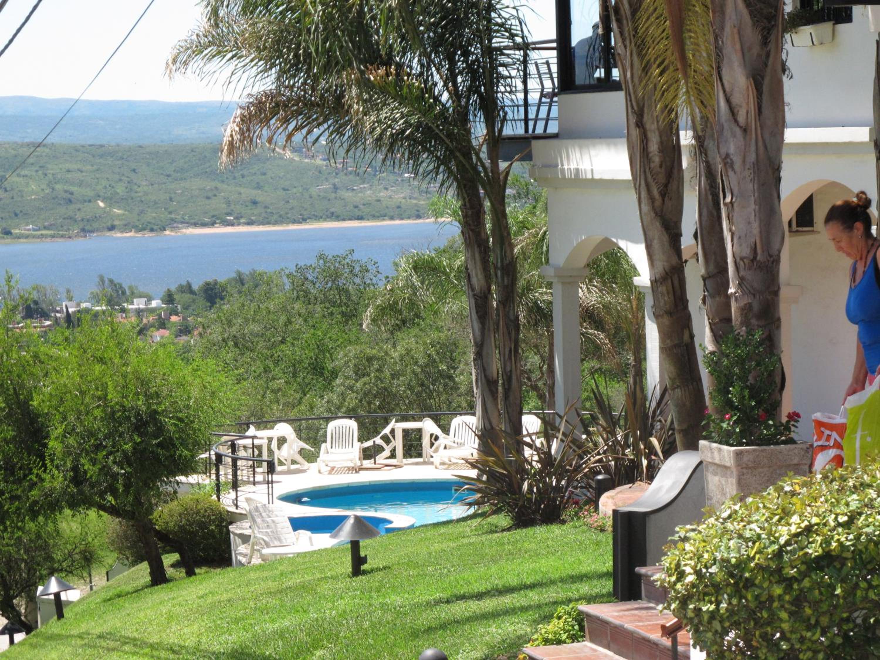 Hotel Portal de la Montaña - Image 1