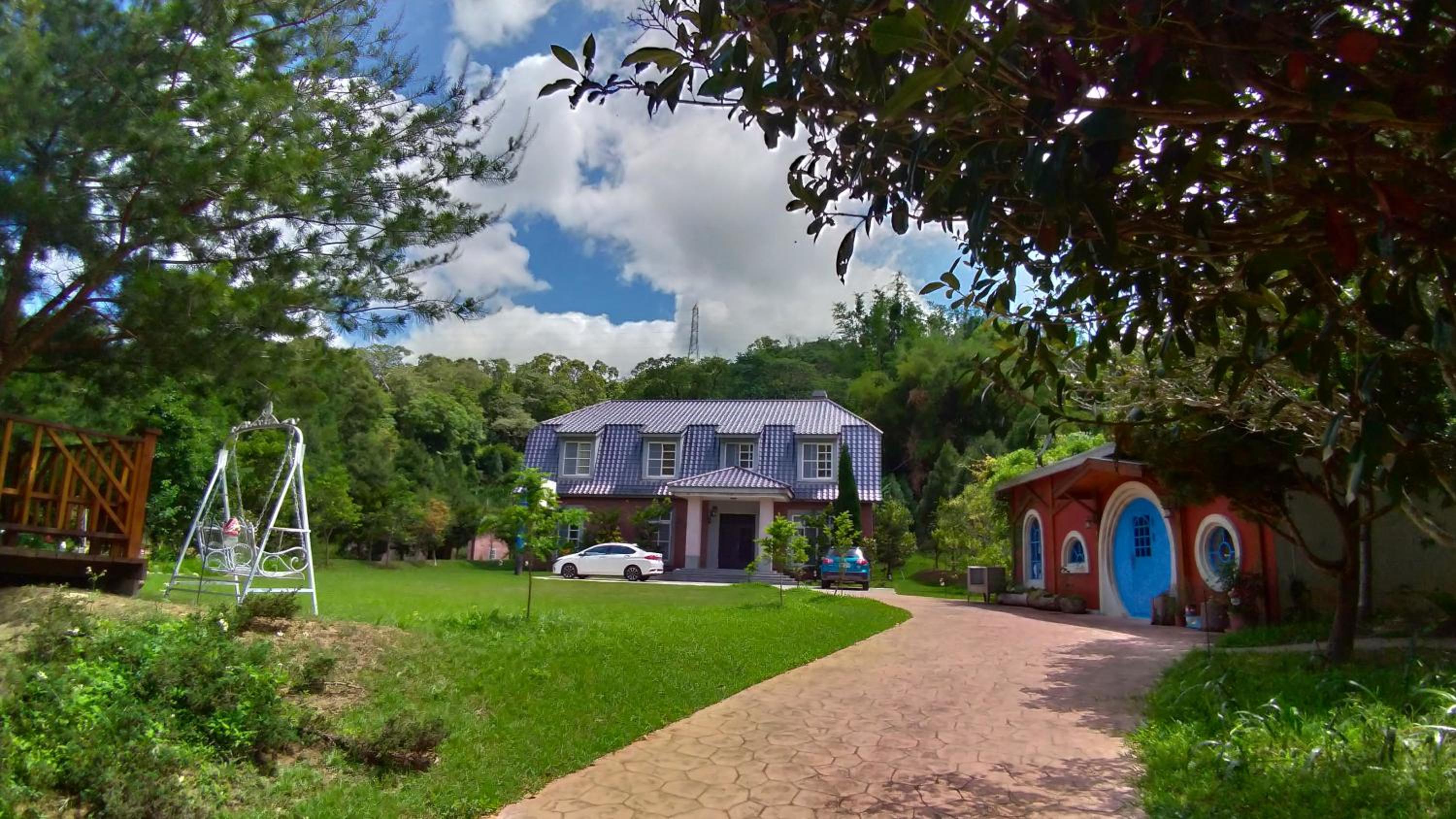 Find Alice Homestays view 2