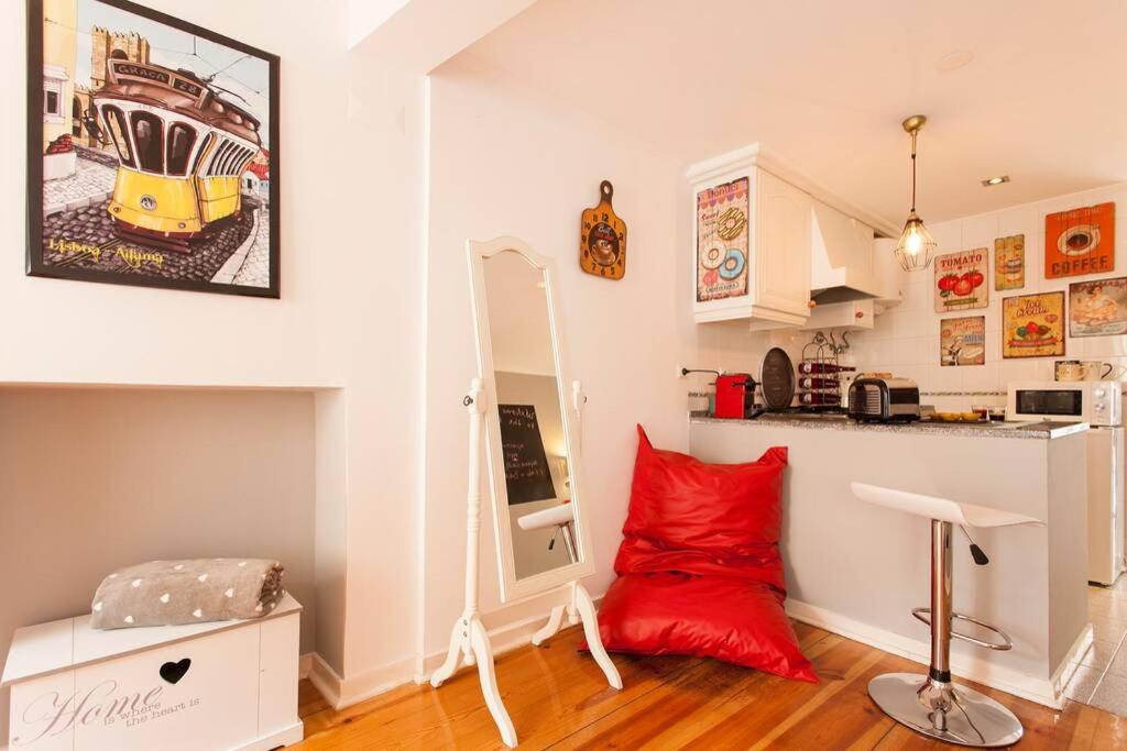 InLoveApartments - Cool Loft at Alfama view 3