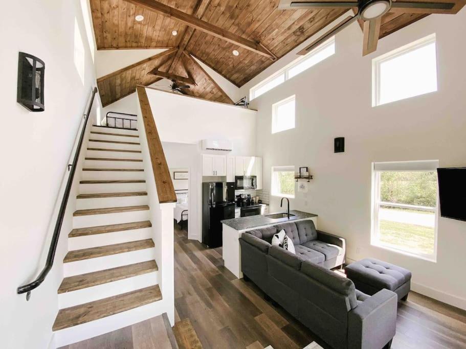 Cozy Smoky Mountain Tiny House view 3