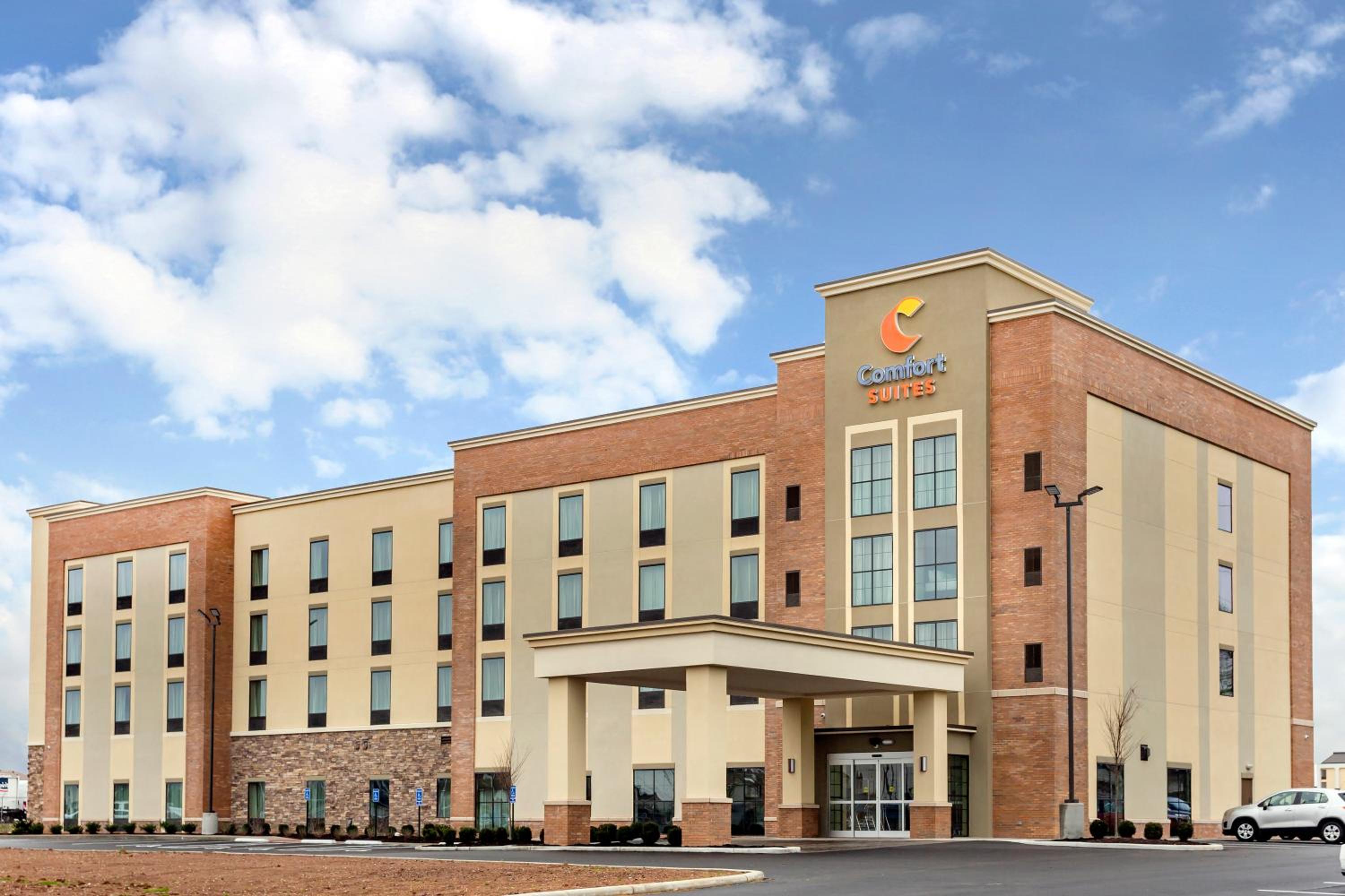 Bowling Green Vacations - Comfort Suites - Property Image 17