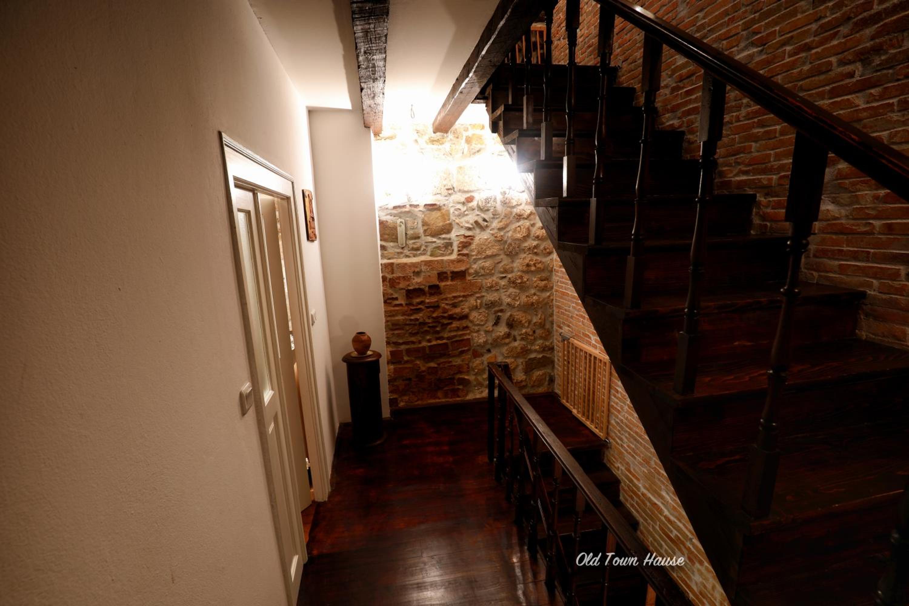 Photo 34