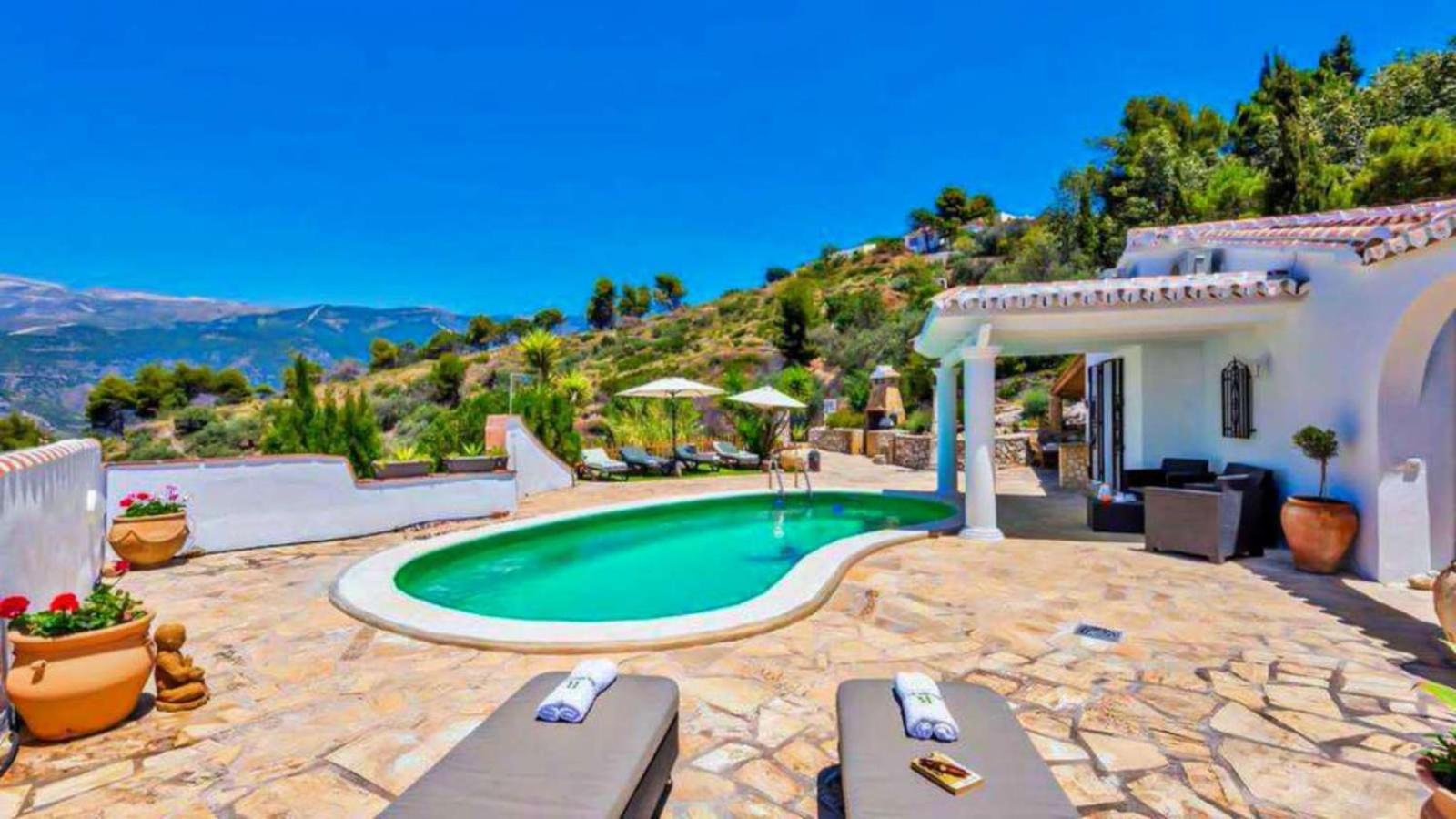 Casa Rural Boas, con vistas impresionantes, Barbacoa en Cómpeta by CostaDelSolEscapes
