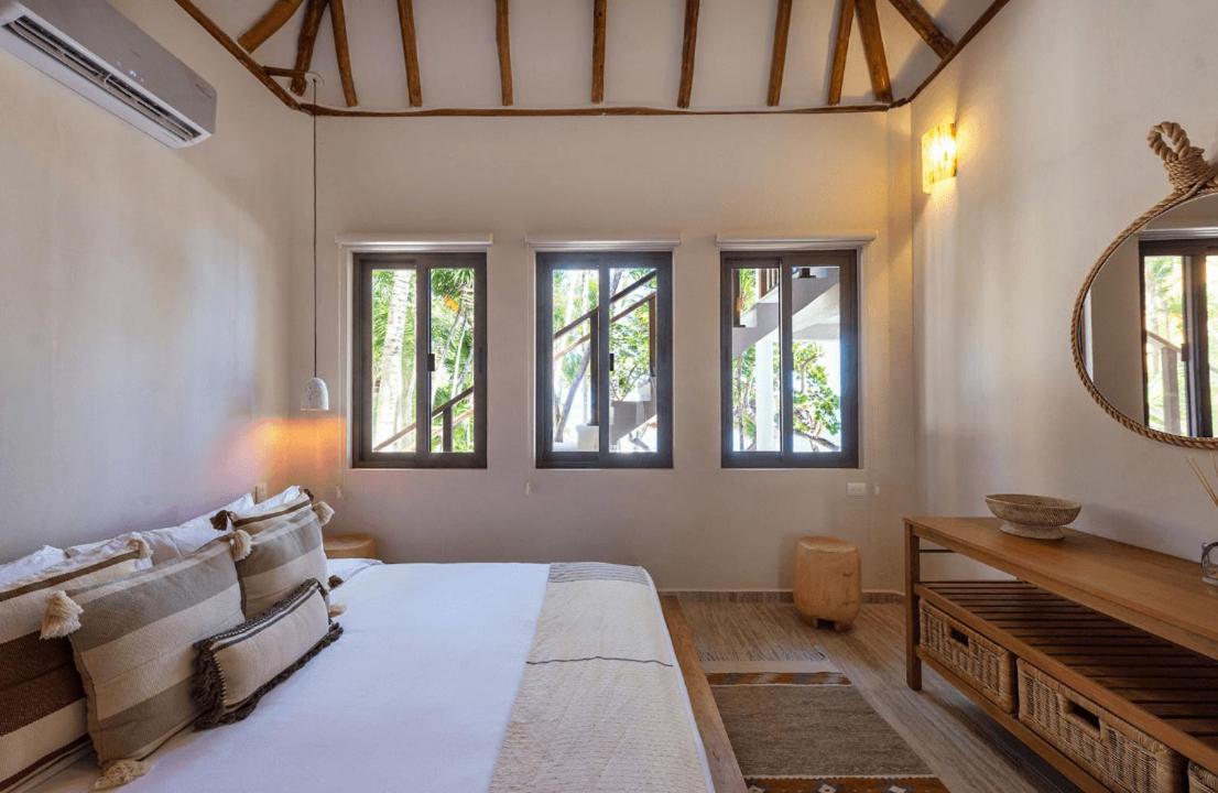 Beachfront bungalows- Soliman Bay