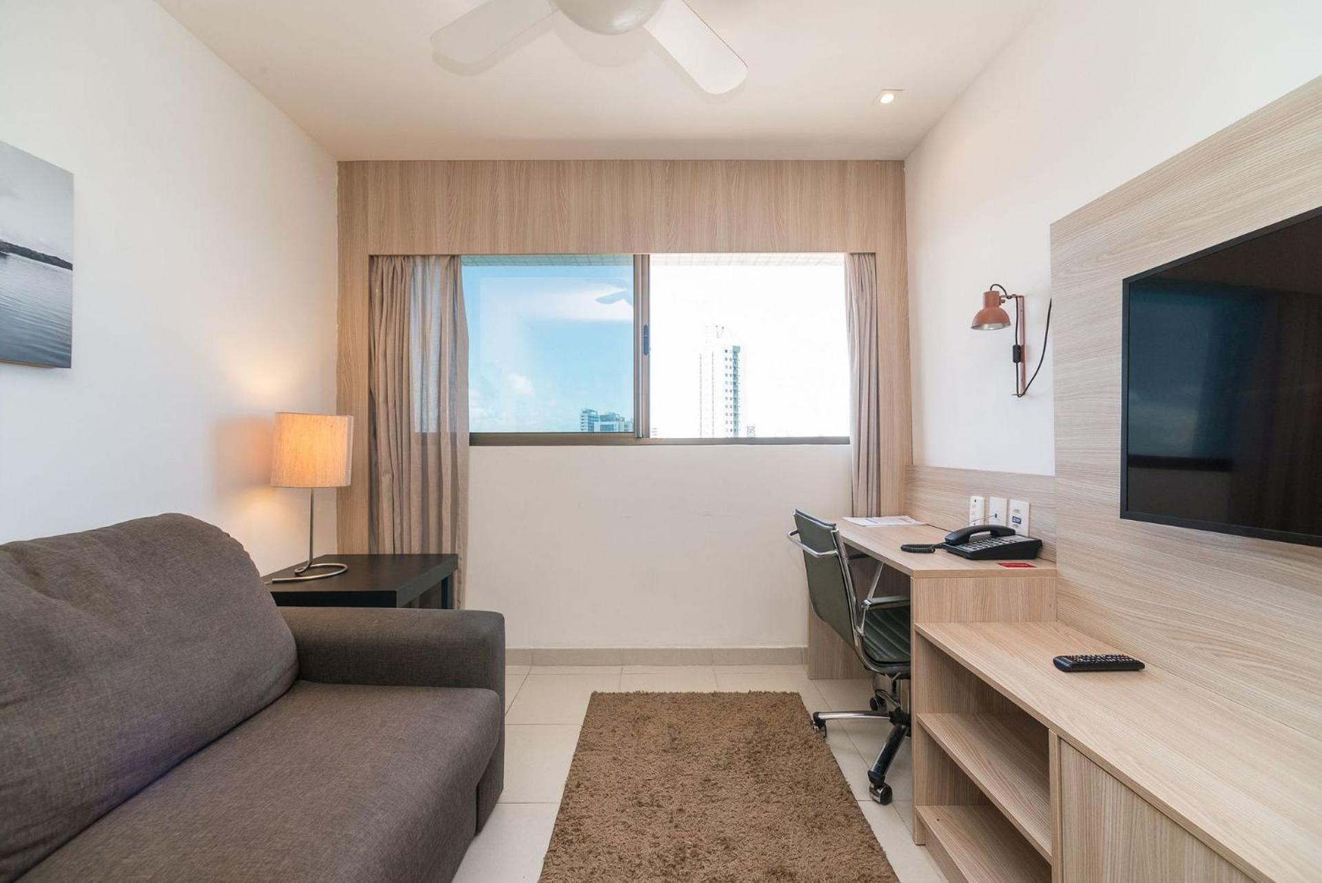 Excelente Flat em Boa Viagem 2 quartos Beach Class Ideal para Família ou Viagens de Negócio NOB2104