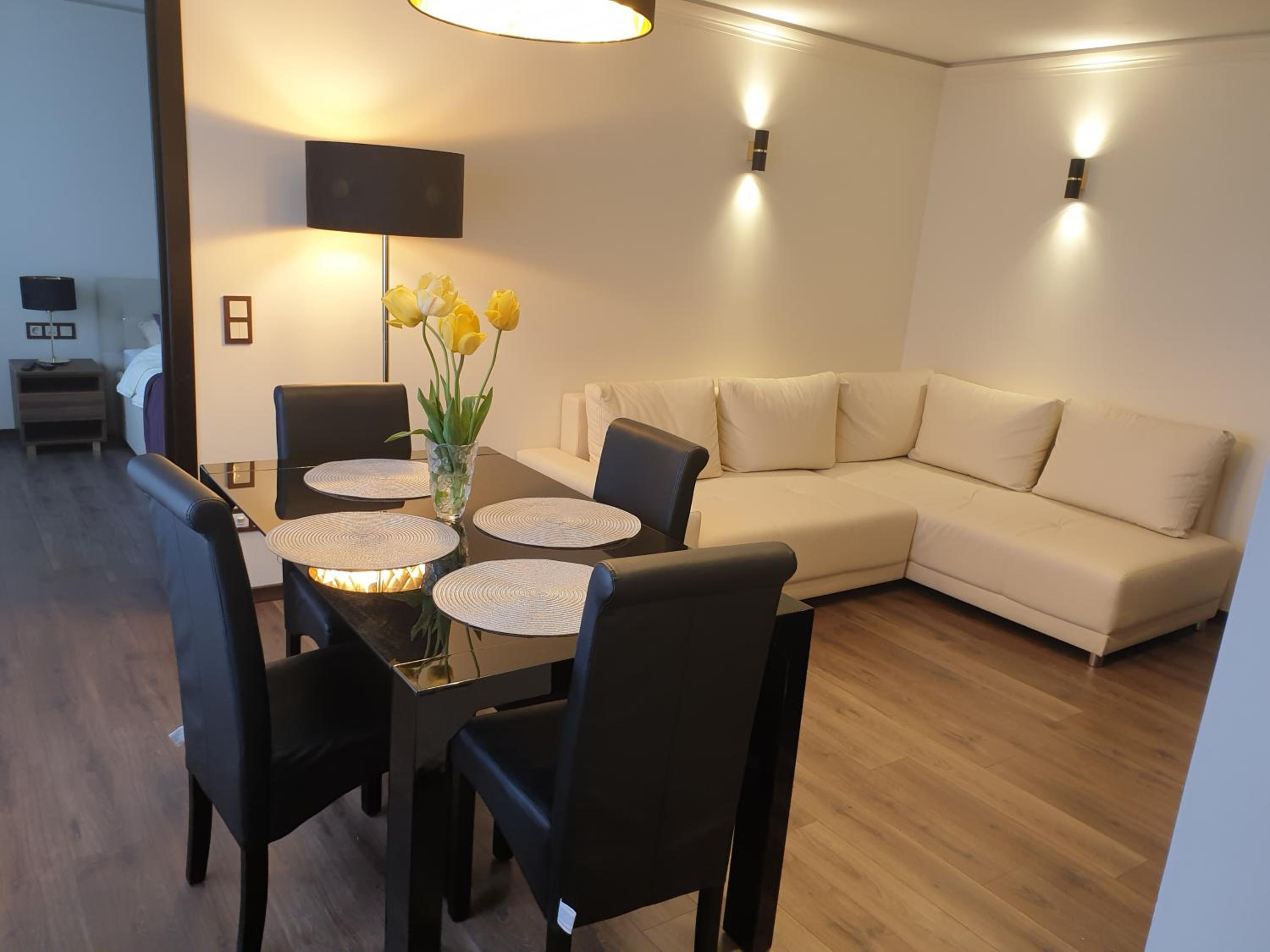 MARBEO 5 Star Luxury Suites - Siena view 3
