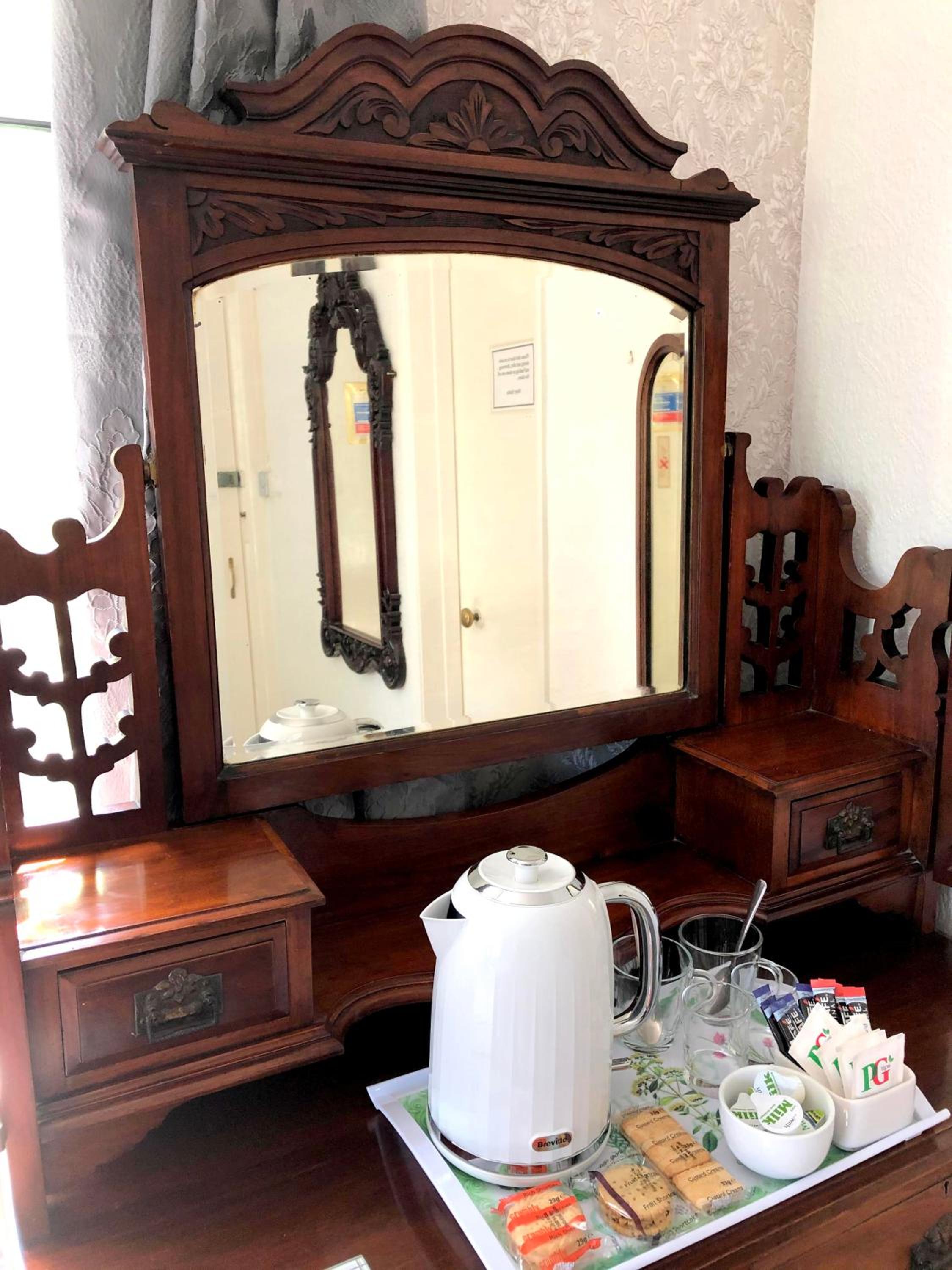 Lynton Vacations - The North Cliff Hotel - Property Image 65