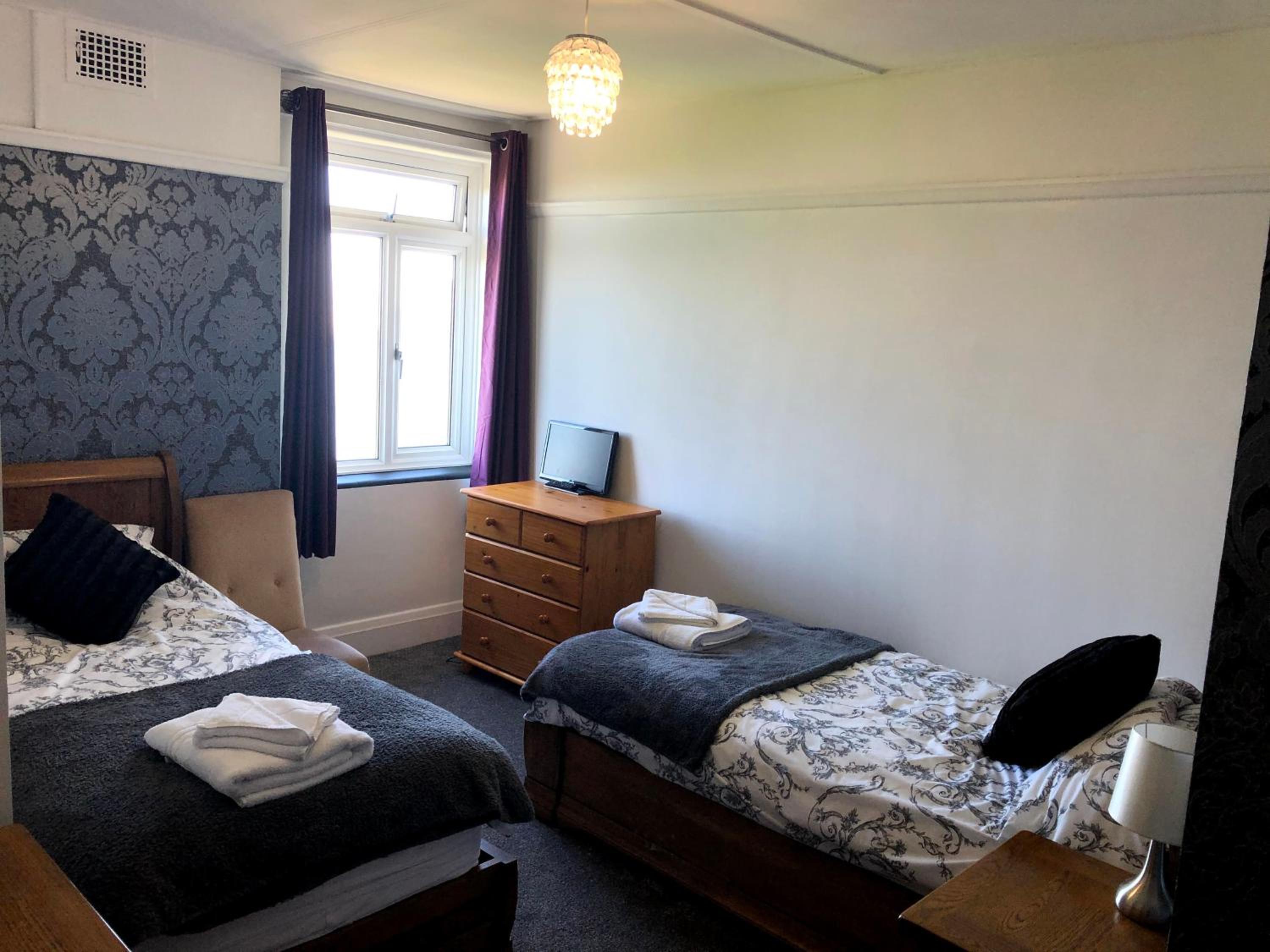 Lynton Vacations - The North Cliff Hotel - Property Image 84