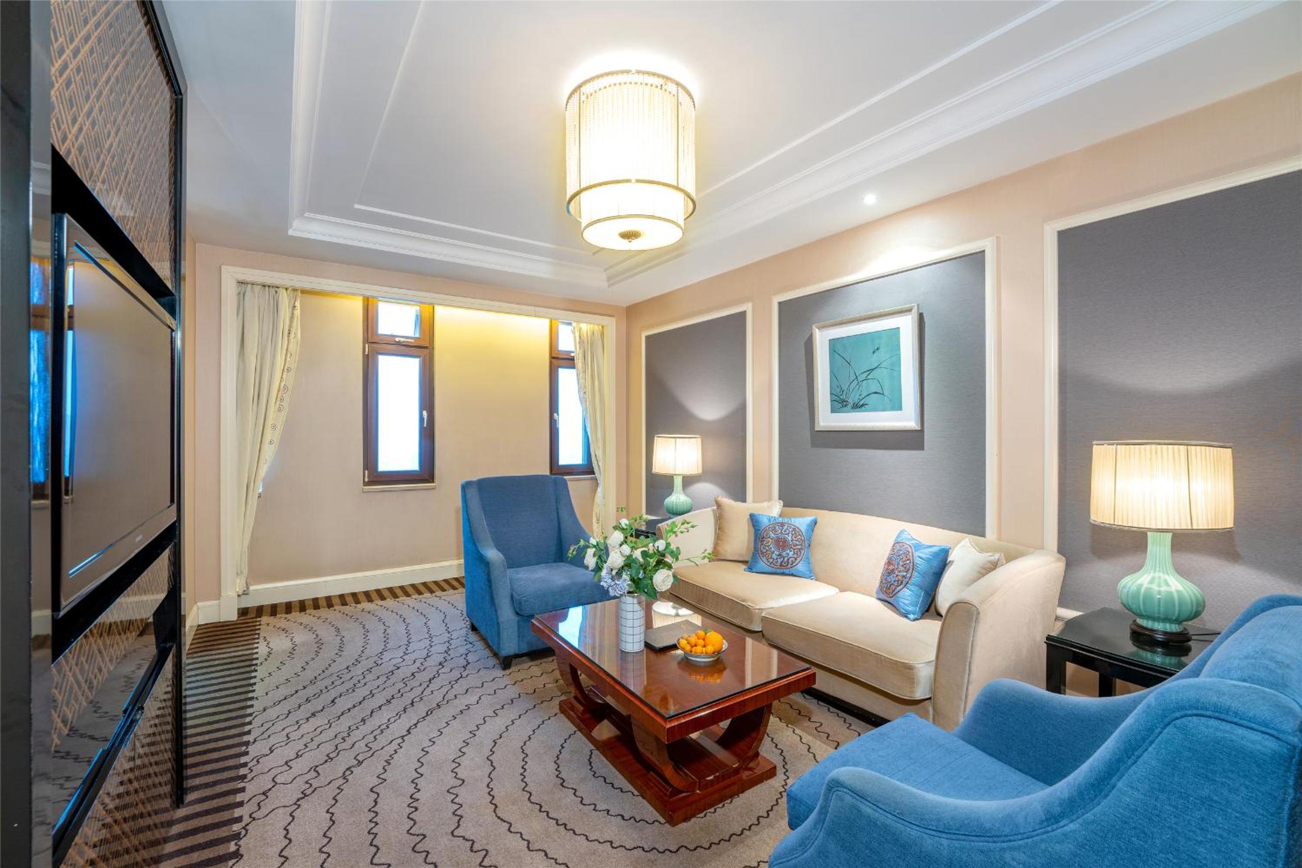 Yun-Zen Jinling World Trade Plaza Hotel