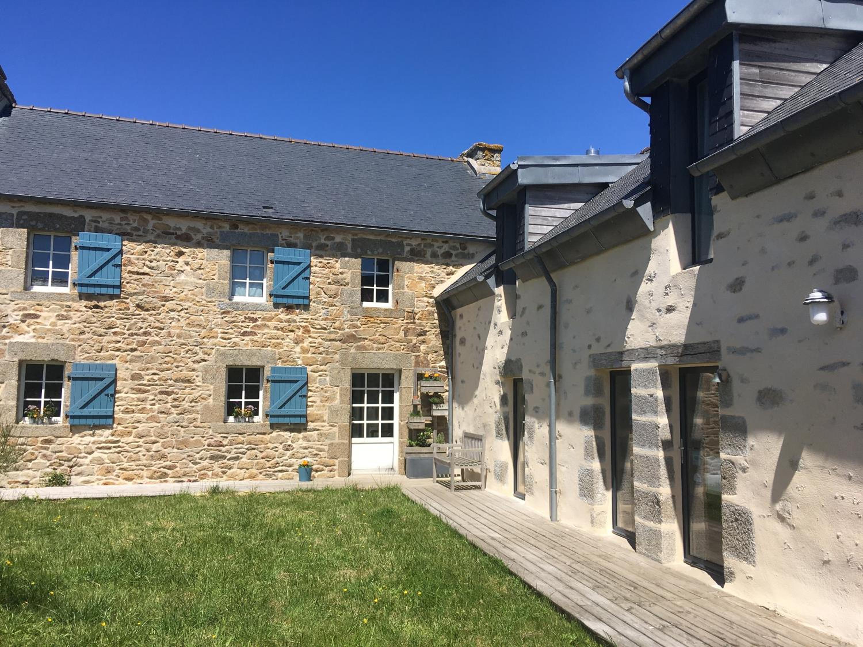Le Clos Pen Kear view 4