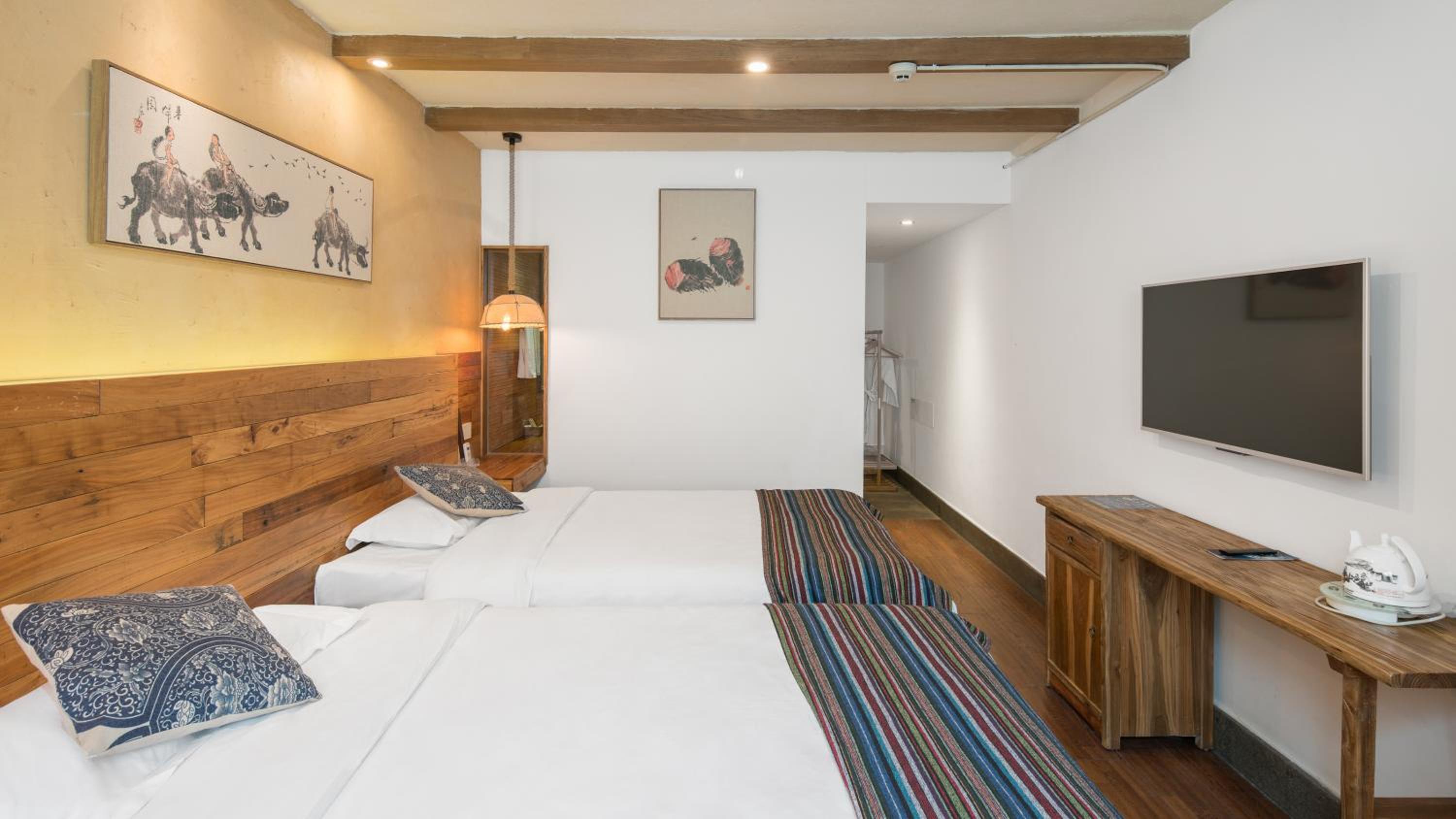 Floral Hotel · Yuexiang Inn Wuzhen