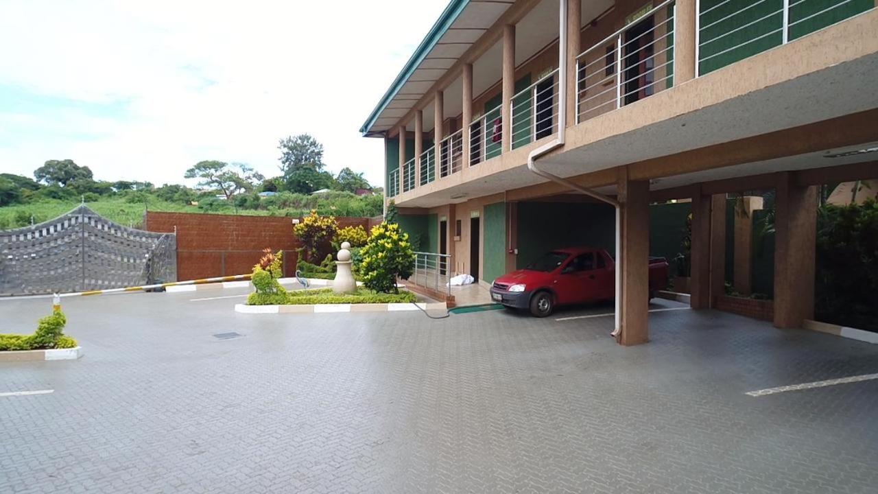 Photo 19