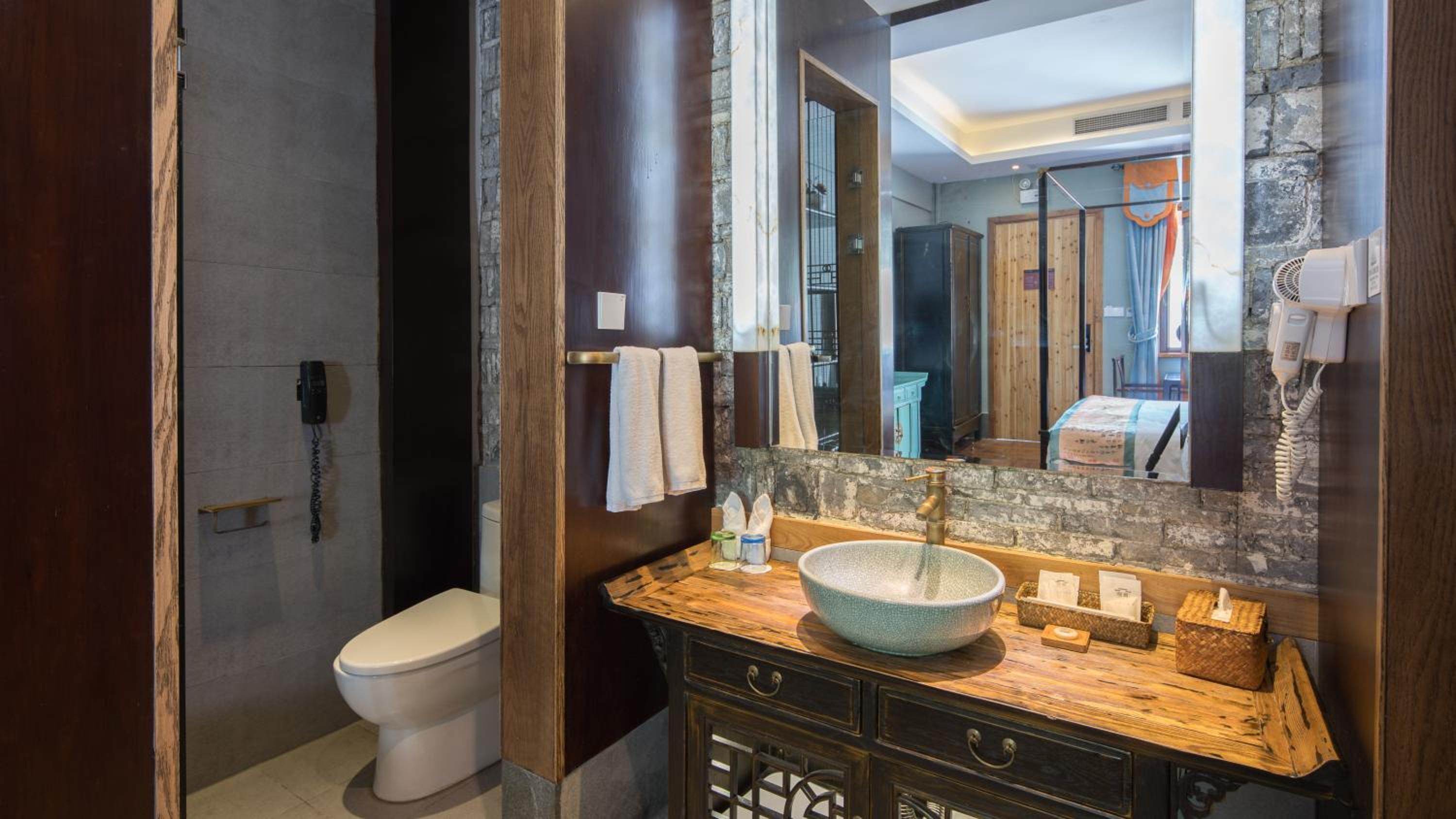 Floral Hotel · Yuexiang Inn Wuzhen