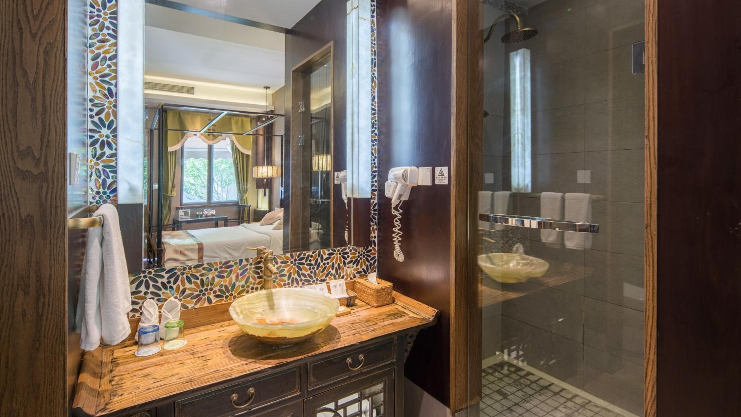 Floral Hotel · Yuexiang Inn Wuzhen