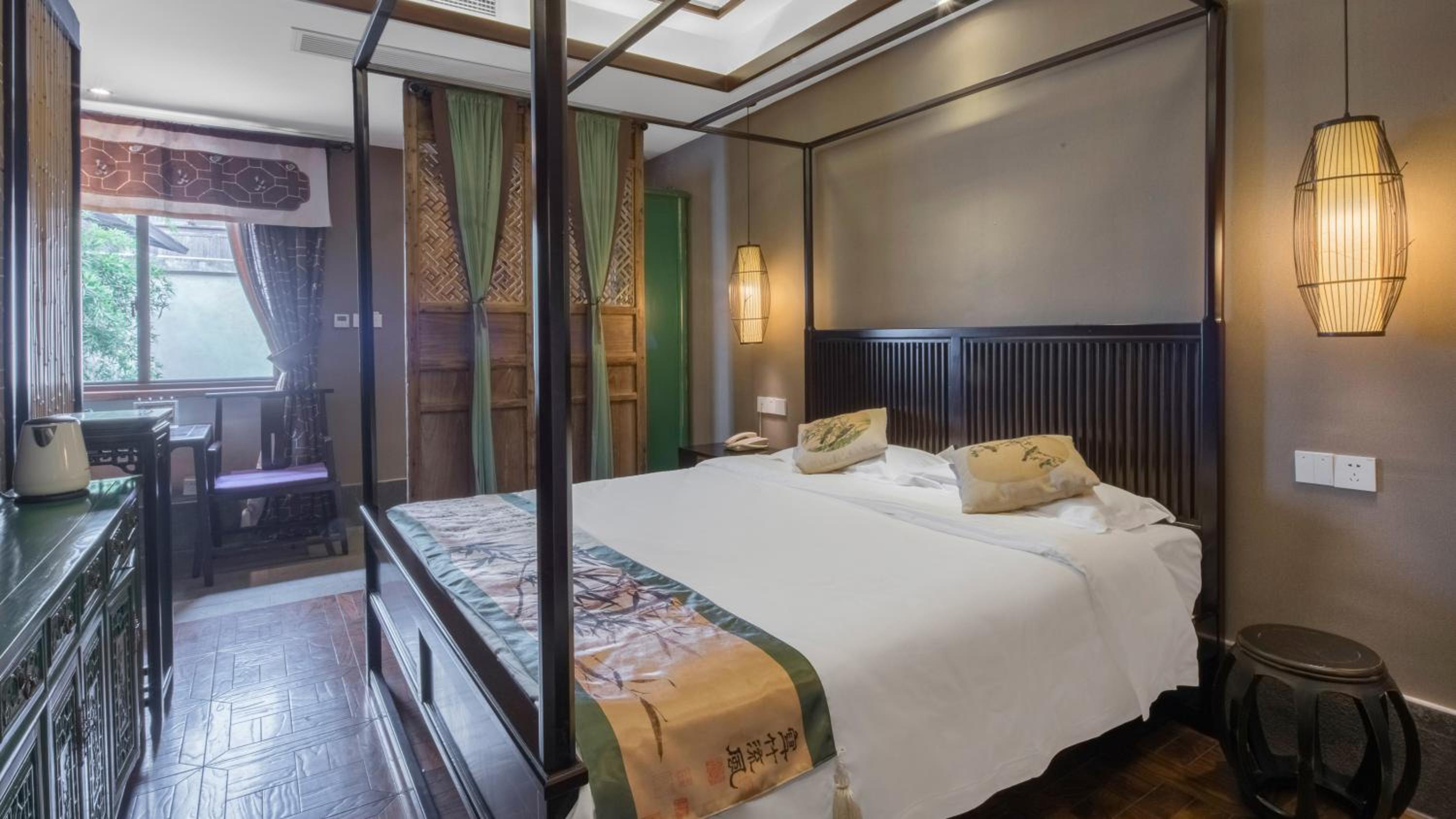 Floral Hotel · Yuexiang Inn Wuzhen