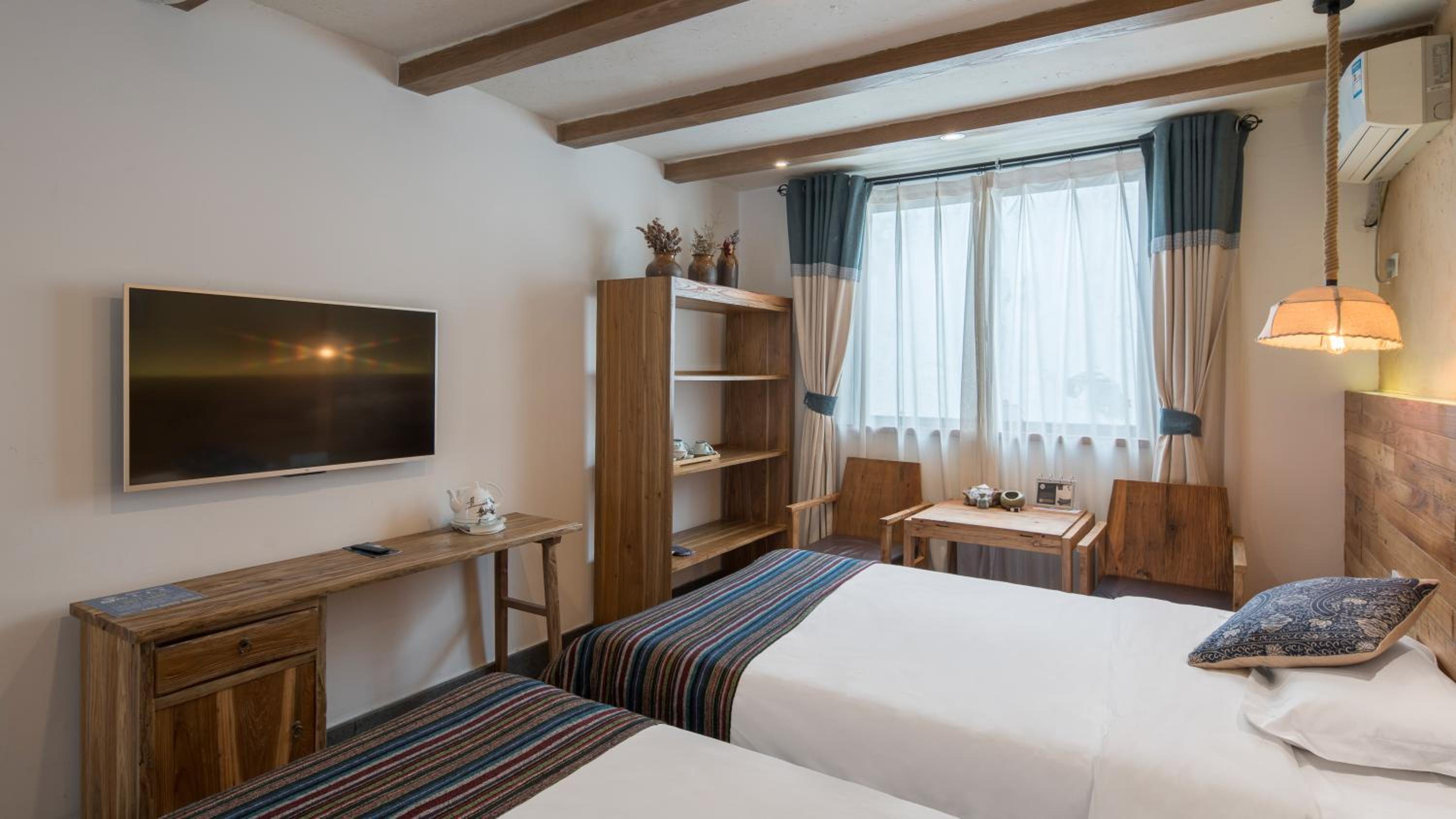 Floral Hotel · Yuexiang Inn Wuzhen