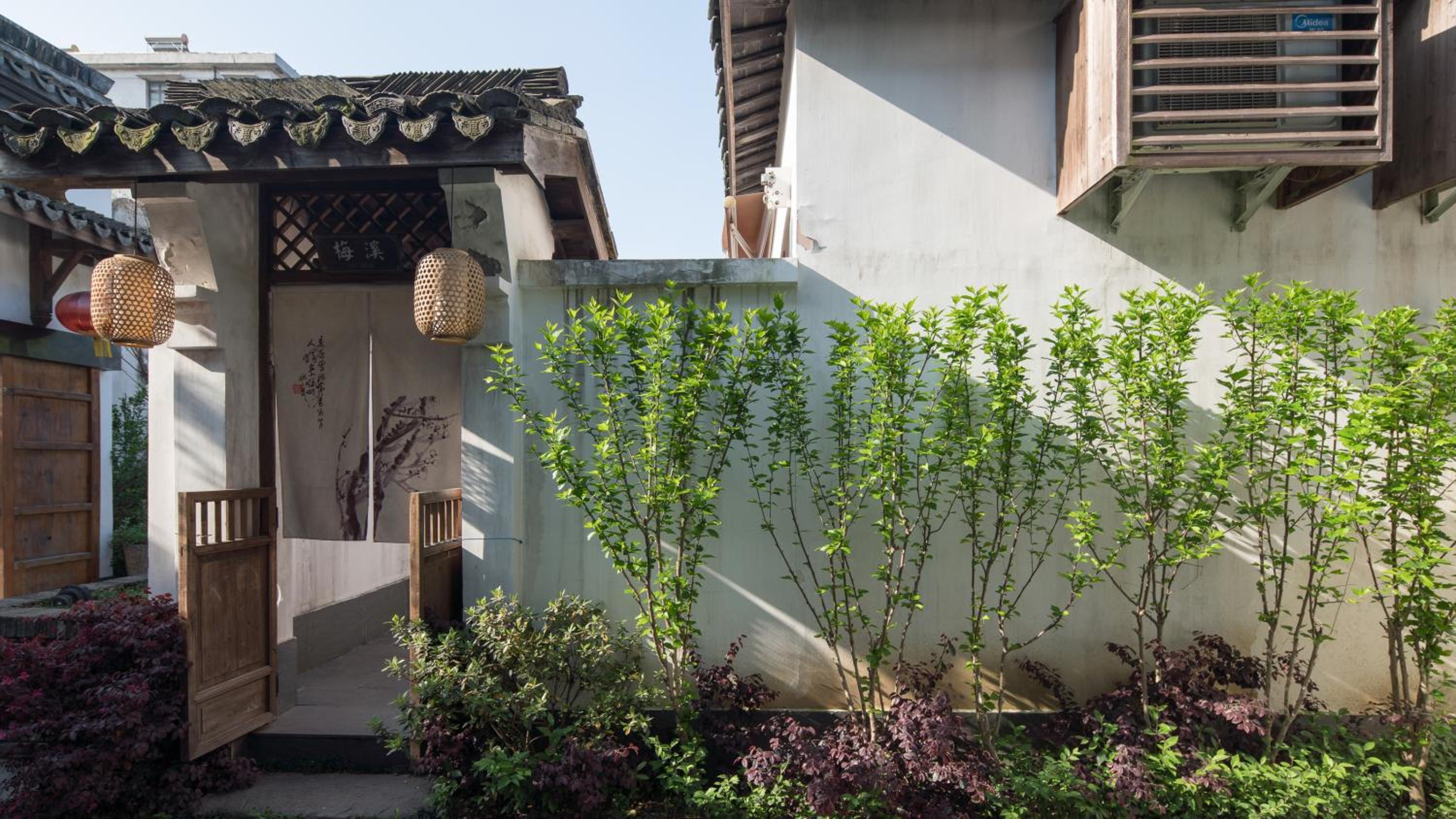 Floral Hotel · Yuexiang Inn Wuzhen