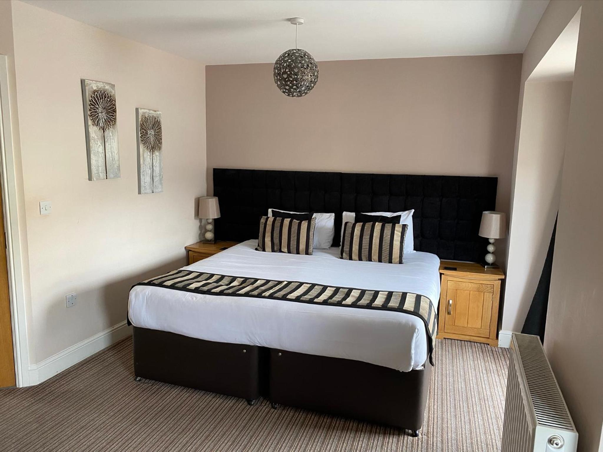 Barnard Castle Vacations - The Three Horseshoes Hotel - Property Image 8