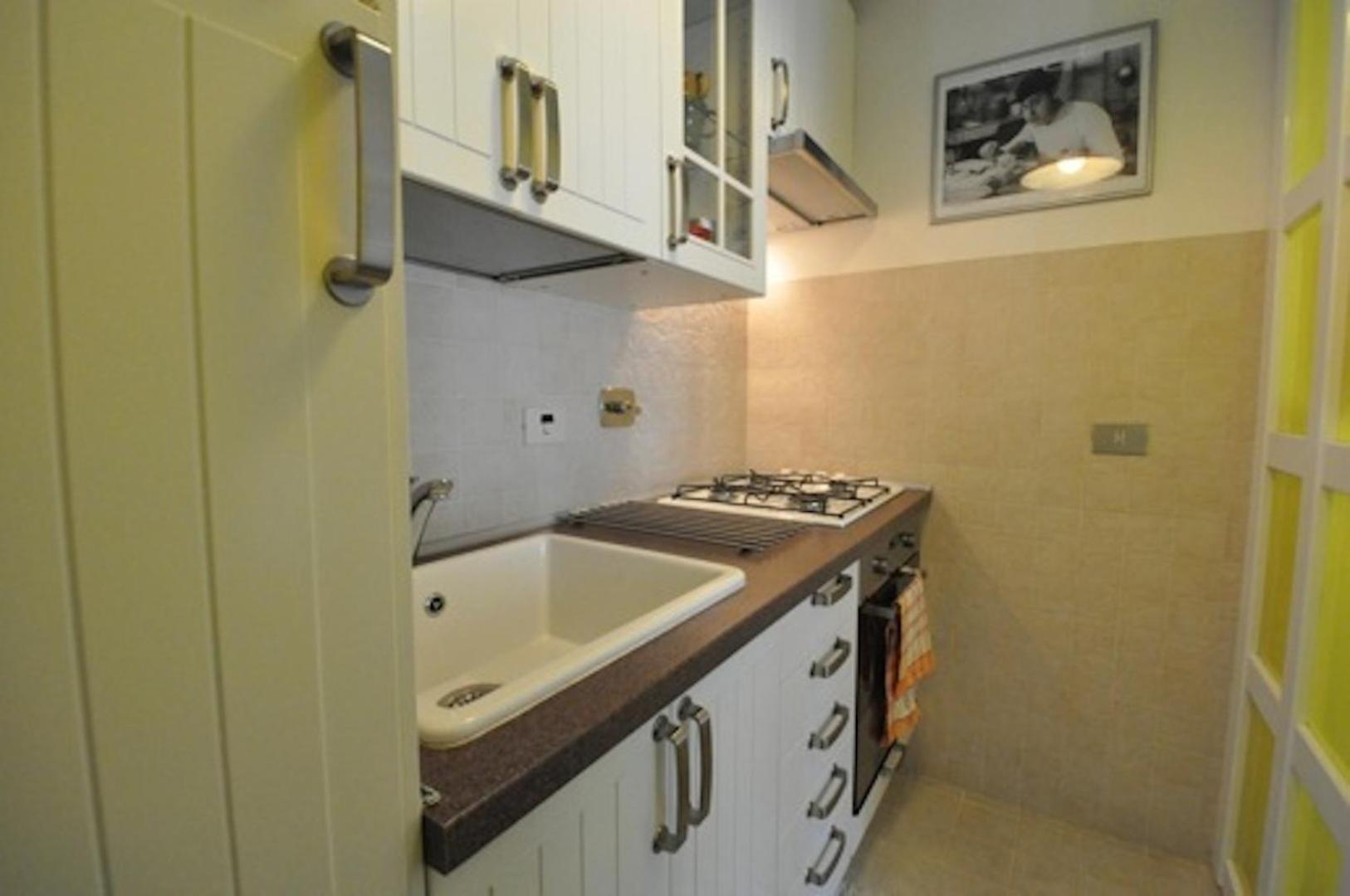 SUITE 14 - Appartamento delizioso in ROMA Centro- 200 mt da METRO B