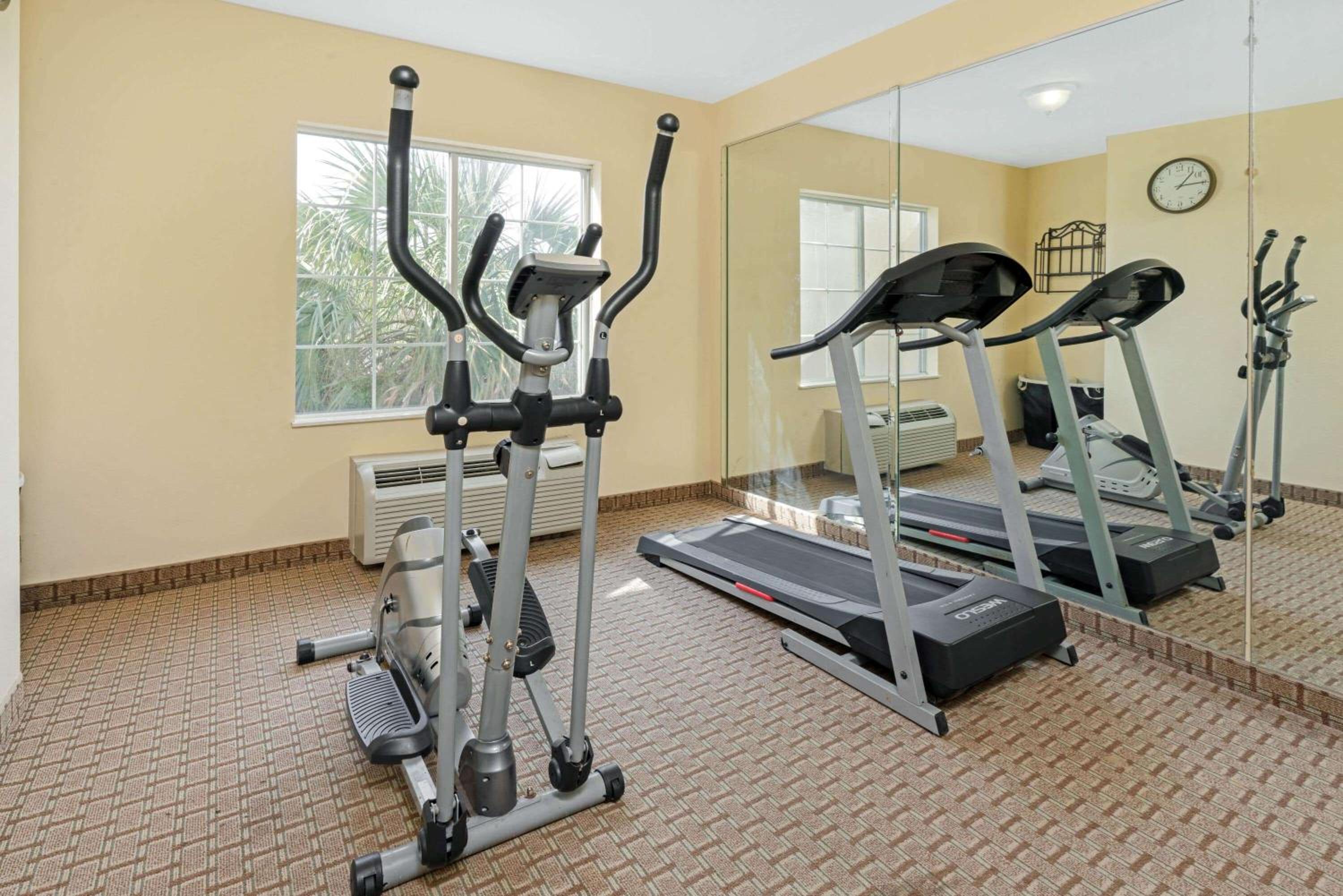 Morgan City Vacations - La Quinta by Wyndham Morgan City - Property Image 27